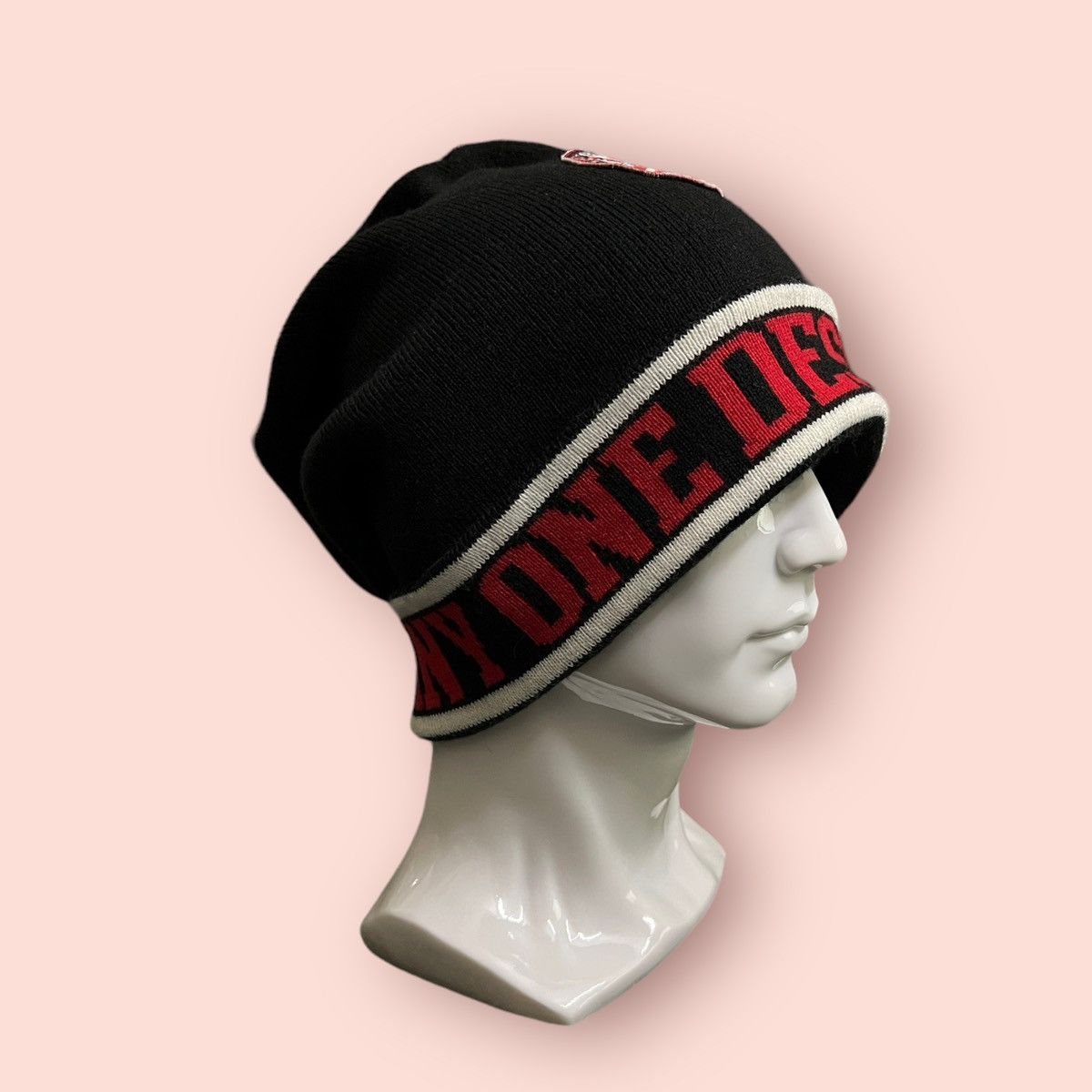 Hysteric Glamour × Japanese Brand × Seditionaries PROPAGANDA PATCHES ZIPPED POCKETS CUFFED BEANIE Size ONE SIZE - 5 Thumbnail