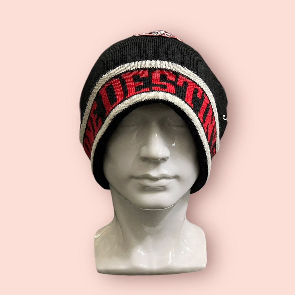Hysteric Glamour × Japanese Brand × Seditionaries PROPAGANDA PATCHES ZIPPED POCKETS CUFFED BEANIE Size ONE SIZE - 4 Thumbnail