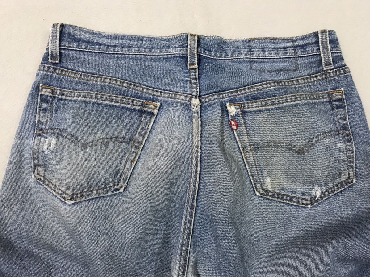 Levi's × Vintage Vintage Levi's 501xx Faded Ripped Denim Size US 34 / EU 50 - 4 Thumbnail
