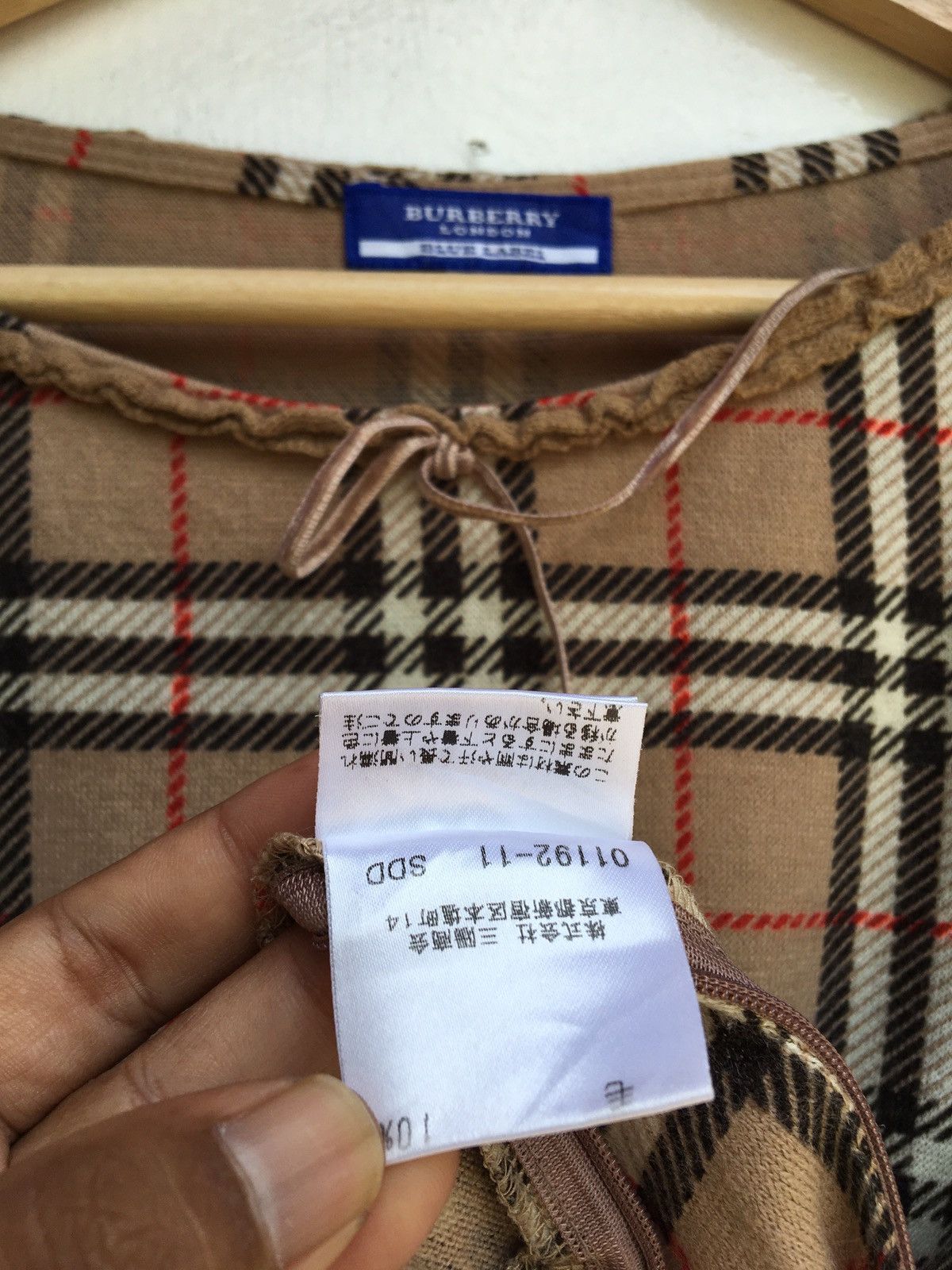 Burberry Vintage Burberry Checkered London Longsleeve Top Size S / US 4 / IT 40 - 11 Thumbnail