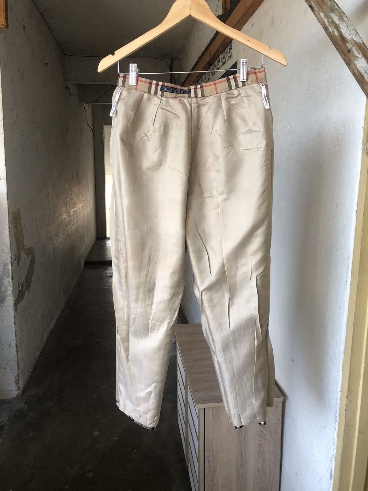 Burberry Vintage Burberry Nova Check Distressed Trousers Pants Size 27" / US 4 / IT 40 - 5 Thumbnail