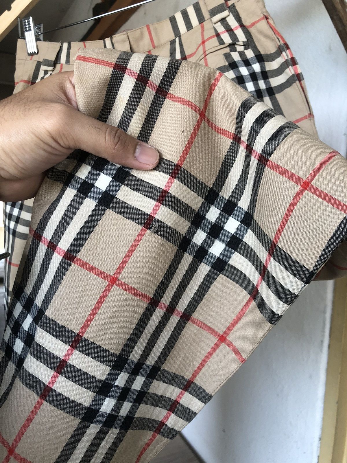 Burberry Vintage Burberry Nova Check Distressed Trousers Pants Size 27" / US 4 / IT 40 - 12 Thumbnail
