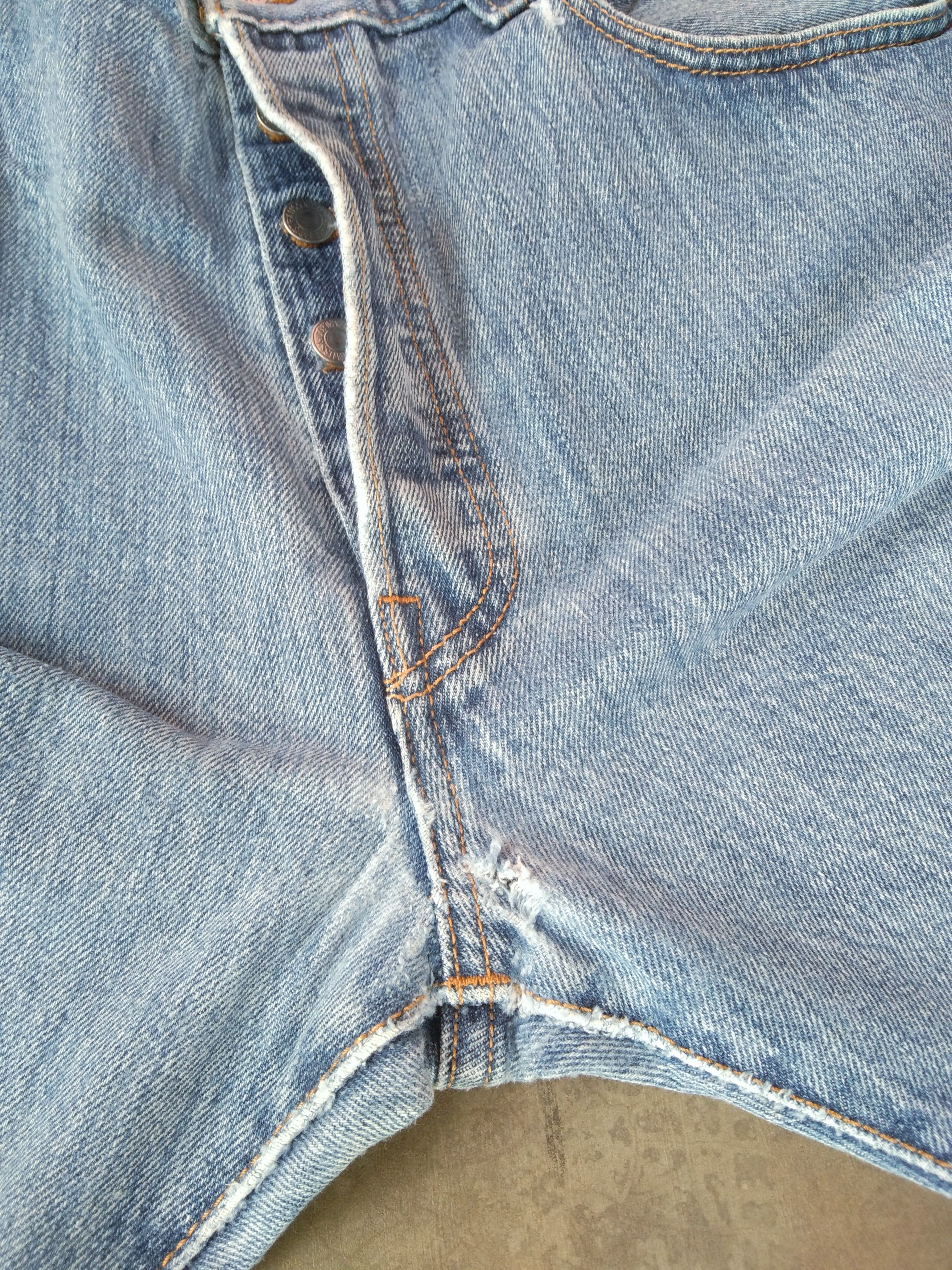 Levi's Vintage Levi's 501 Faded Blue Straight Leg Jeans 36x30 Size US 36 / EU 52 - 5 Thumbnail