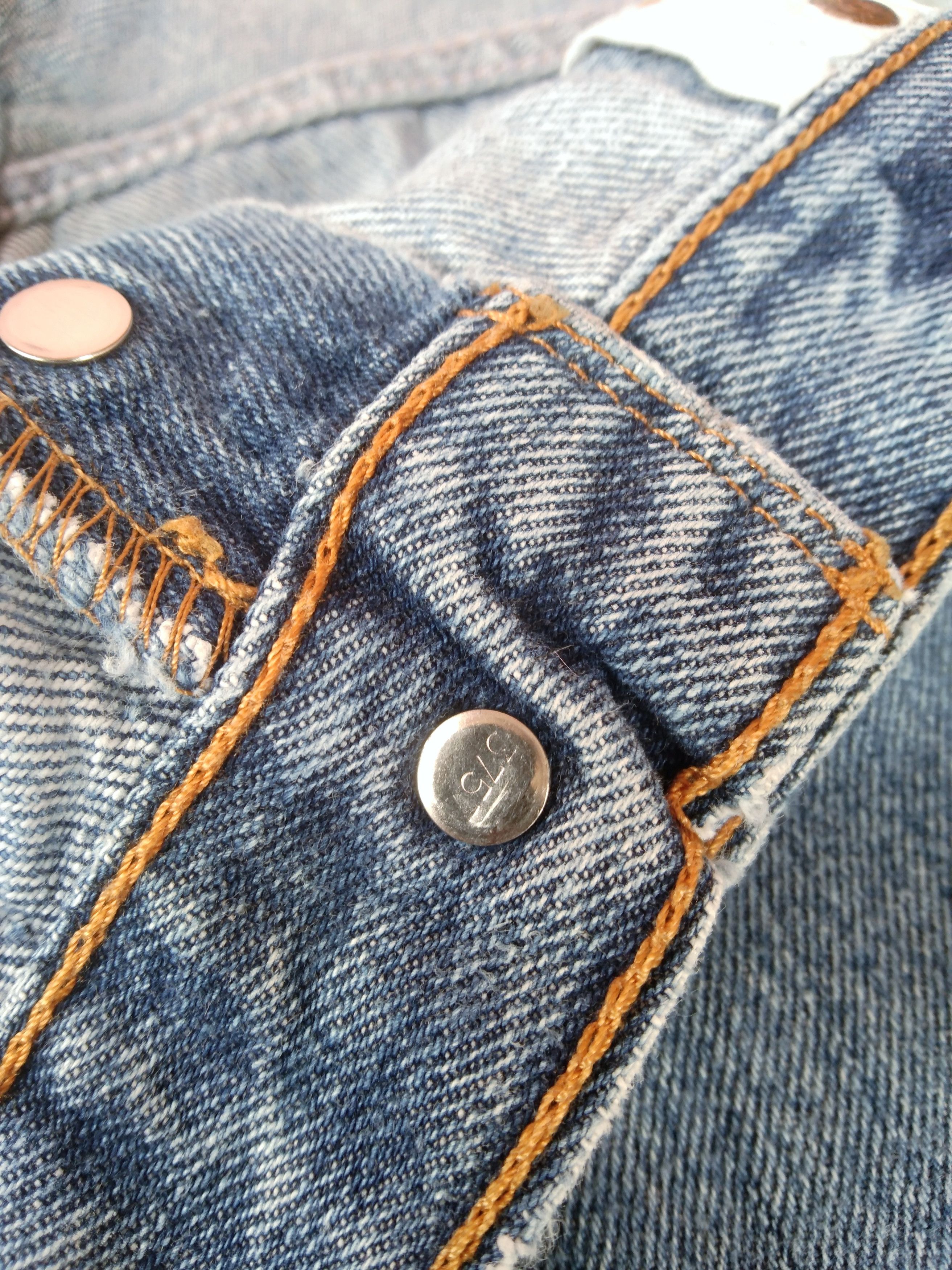 Levi's Vintage Levi's 501 Faded Blue Straight Leg Jeans 36x30 Size US 36 / EU 52 - 8 Thumbnail
