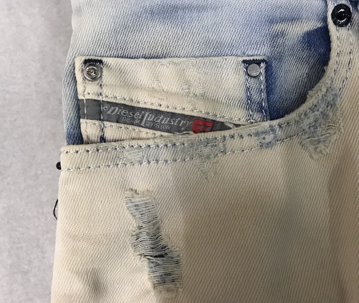 Diesel Distressed Jeans / Skinny Jeans Size 32