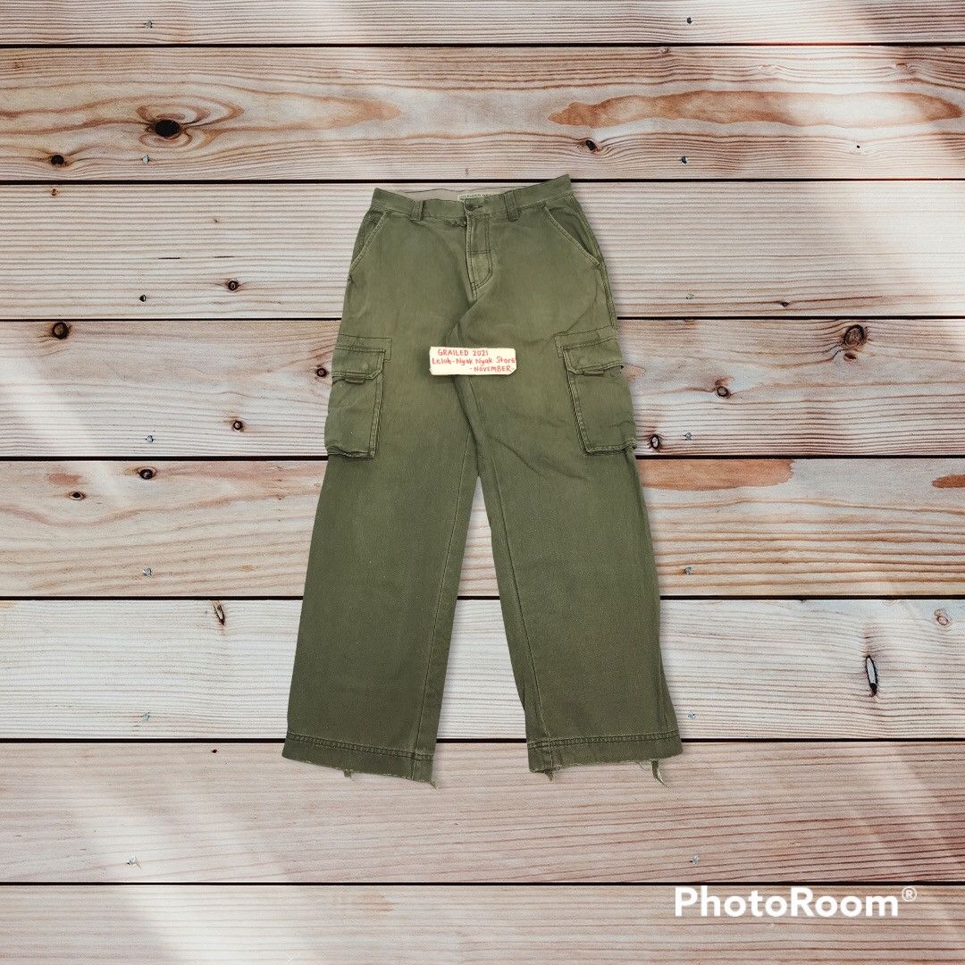 image of Tommy Hilfiger hilfiger Cargo Pants in Army, Men's (Size 30)