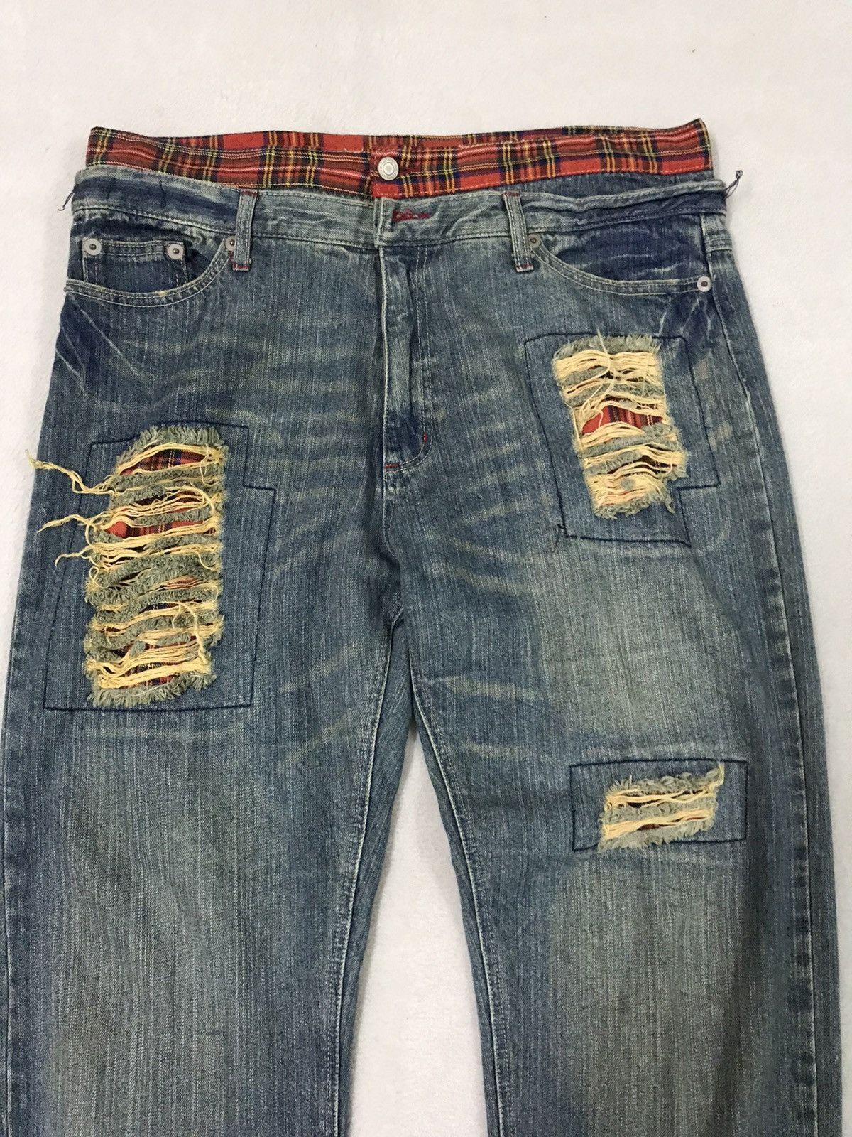 Designer × Japanese Brand Double Waist Distressed Jeans Nice Pattern and Design Size US 36 / EU 52 - 4 Thumbnail
