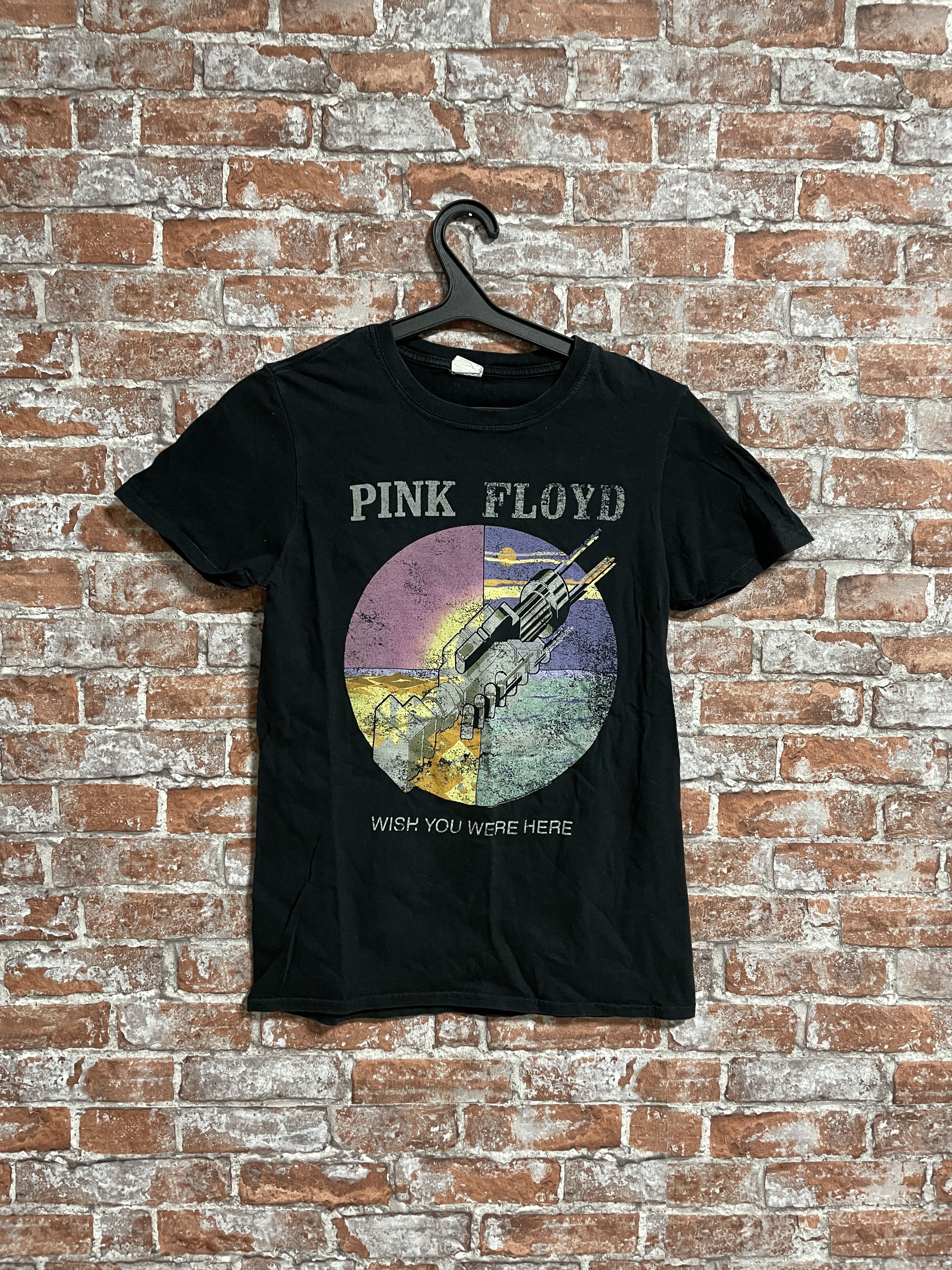 Band Tees Vintage 2000s Pink Floyd Rock Band T-shirt Size US S / EU 44-46 / 1 - 1 Thumbnail