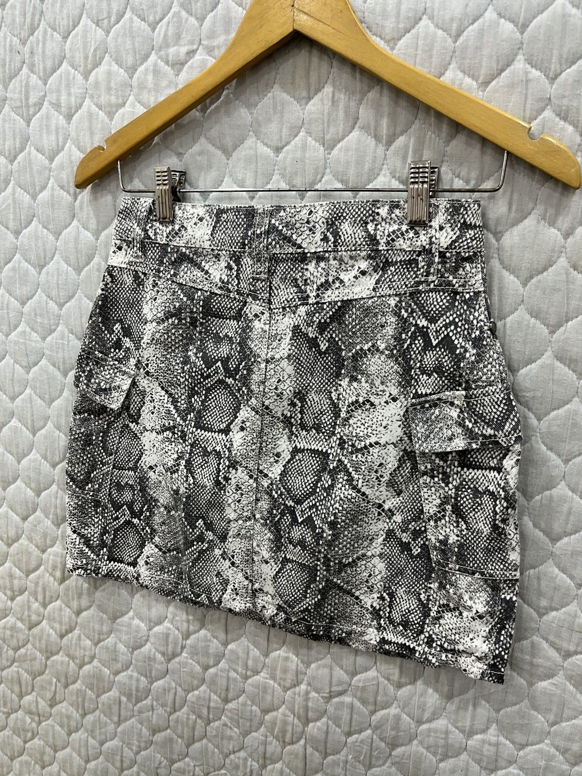 Japanese Brand (Zzz). SUREVE HYPEBEAST SKIRTS Size 26" / US 2 / IT 38 - 5 Thumbnail