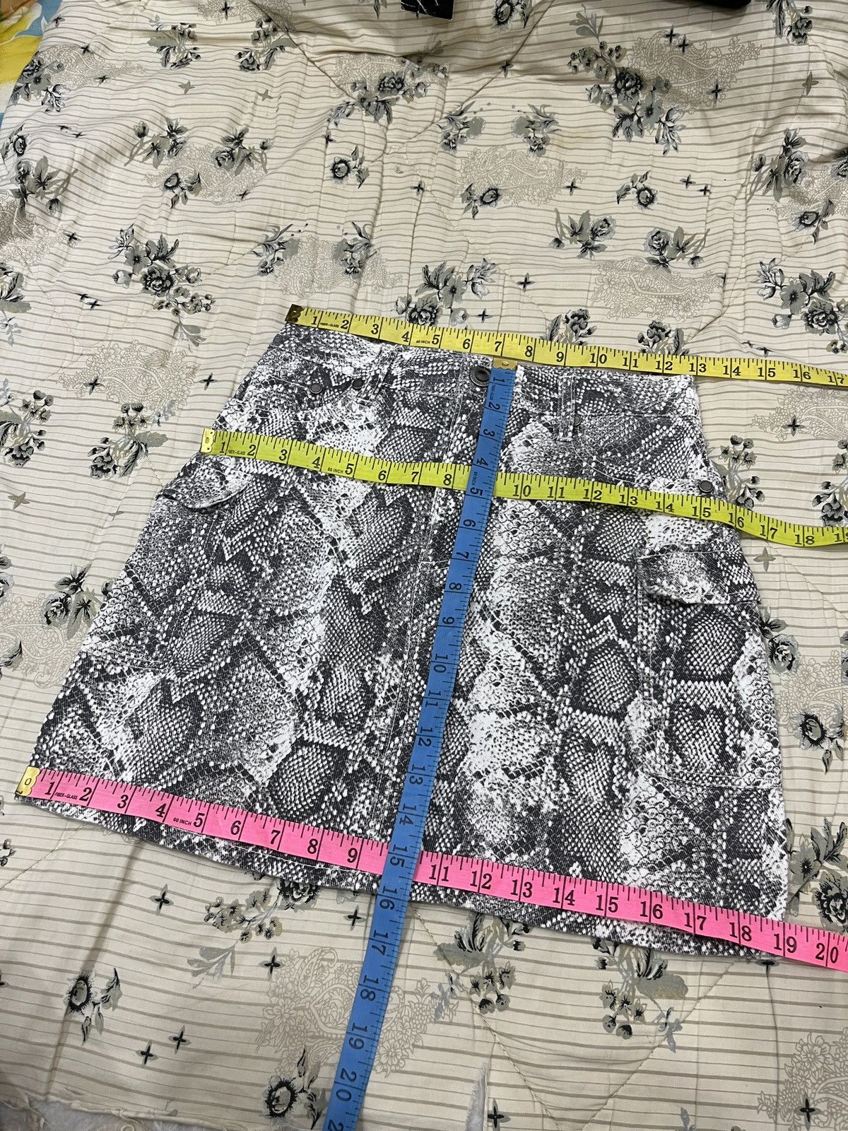 Japanese Brand (Zzz). SUREVE HYPEBEAST SKIRTS Size 26" / US 2 / IT 38 - 11 Thumbnail