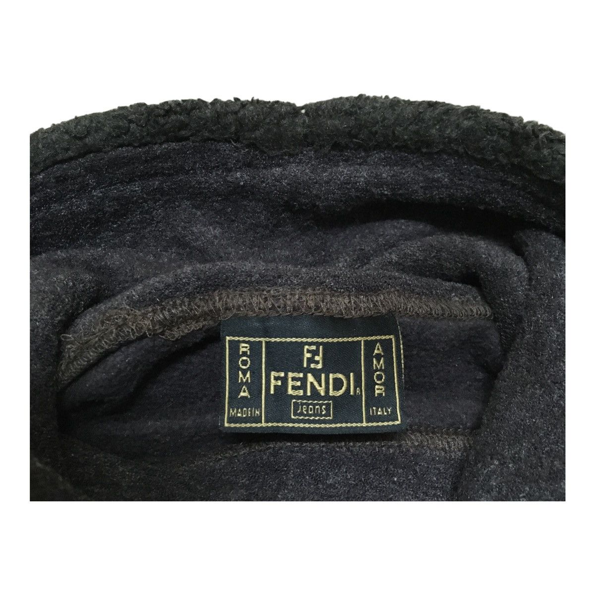 Designer × Fendi Rare Design Vintage Brand Fendi Turtle Neck Wool 1990s Size US M / EU 48-50 / 2 - 6 Thumbnail