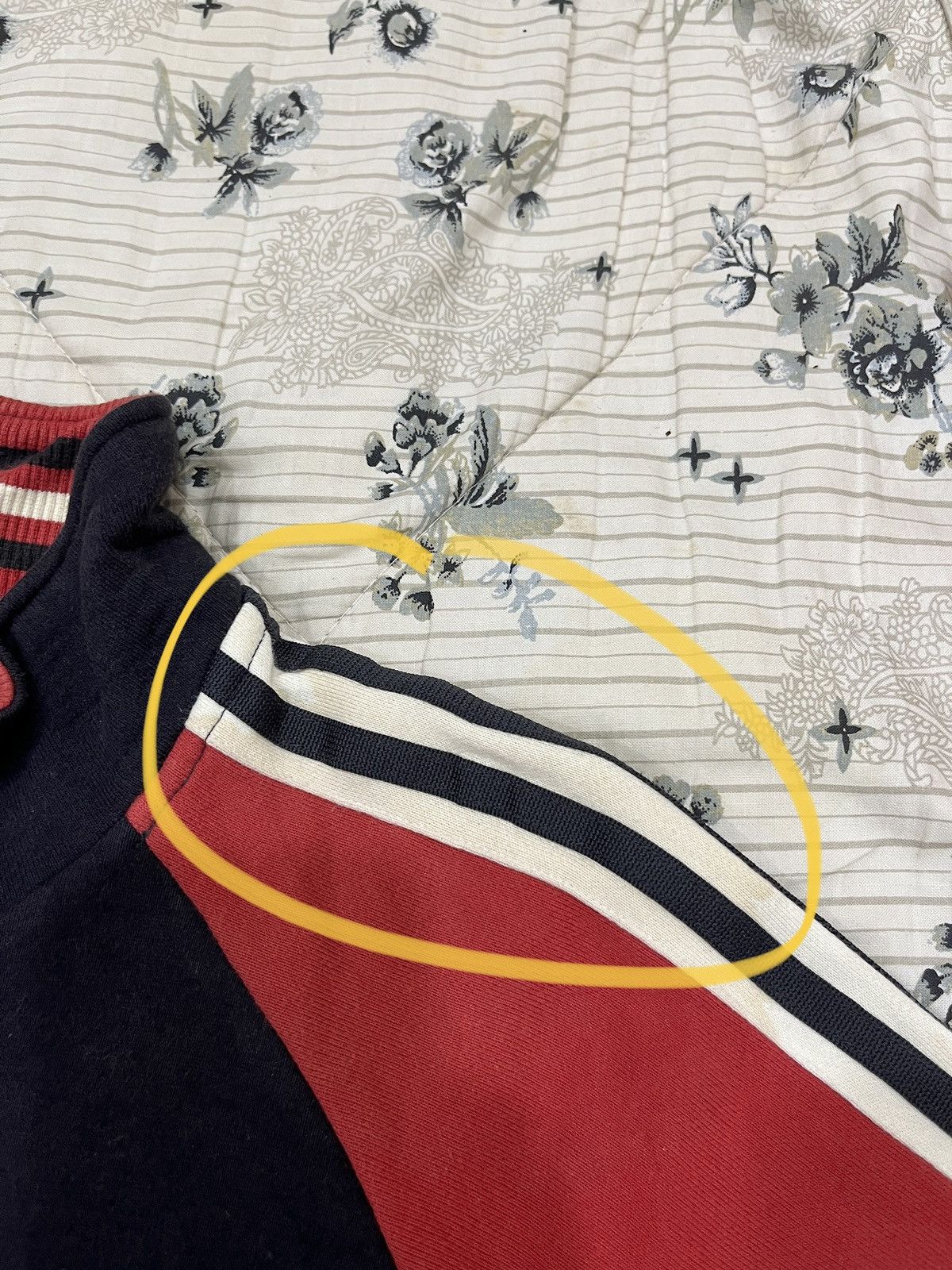 Adidas (Zzz). VINTAGE ADIDAS SWEATER Size US S / EU 44-46 / 1 - 10 Thumbnail