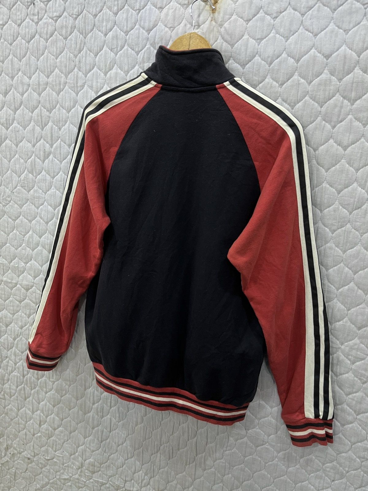 Adidas (Zzz). VINTAGE ADIDAS SWEATER Size US S / EU 44-46 / 1 - 9 Thumbnail