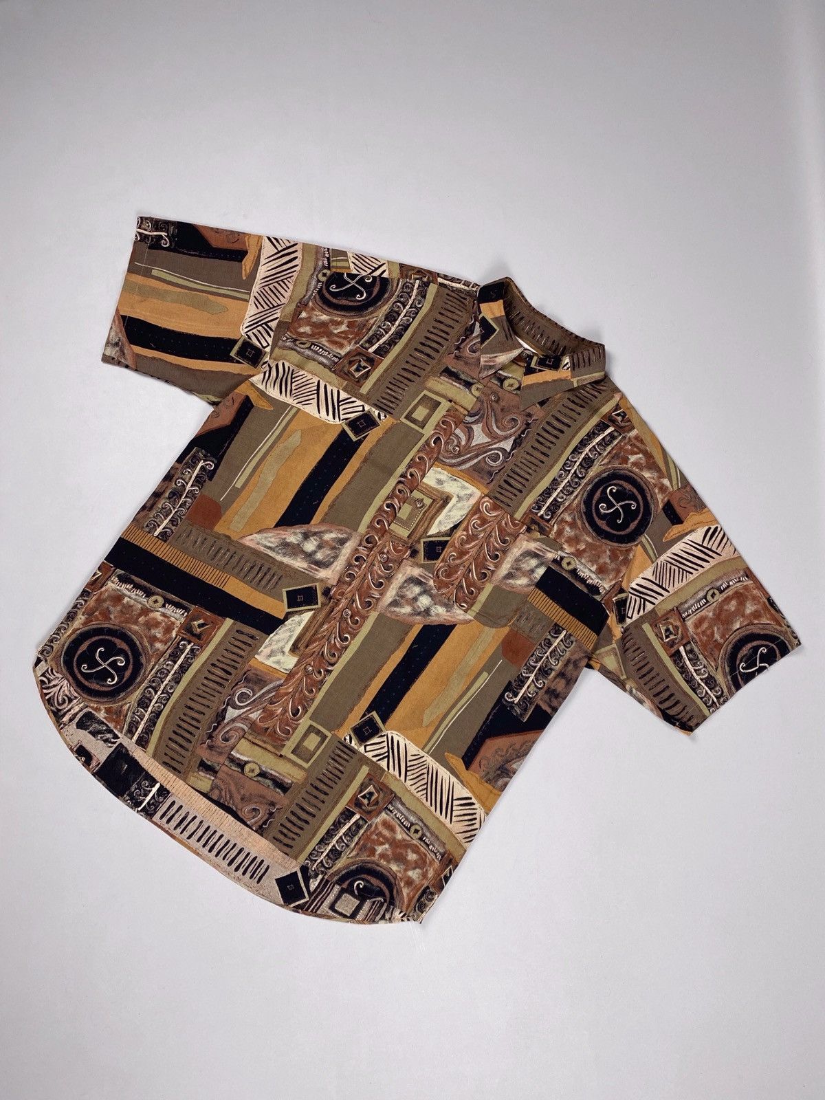 Japanese Brand Vintage Hawaiian Shirt Pockets All Over Print Size US L / EU 52-54 / 3 - 1 Thumbnail