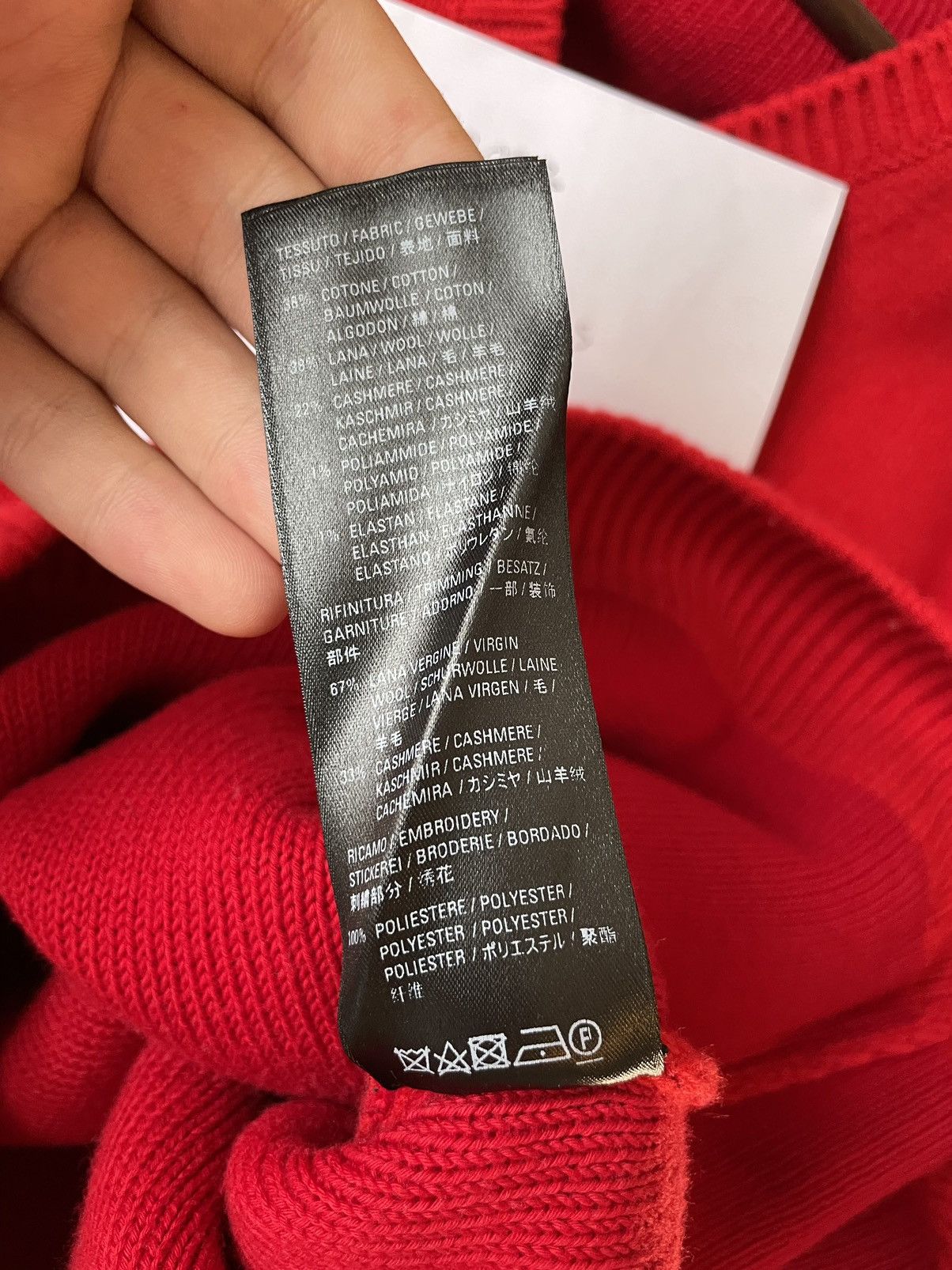 Balenciaga Balenciaga FW19 pinched shoulders knit v neck sweater Size US L / EU 52-54 / 3 - 9 Thumbnail