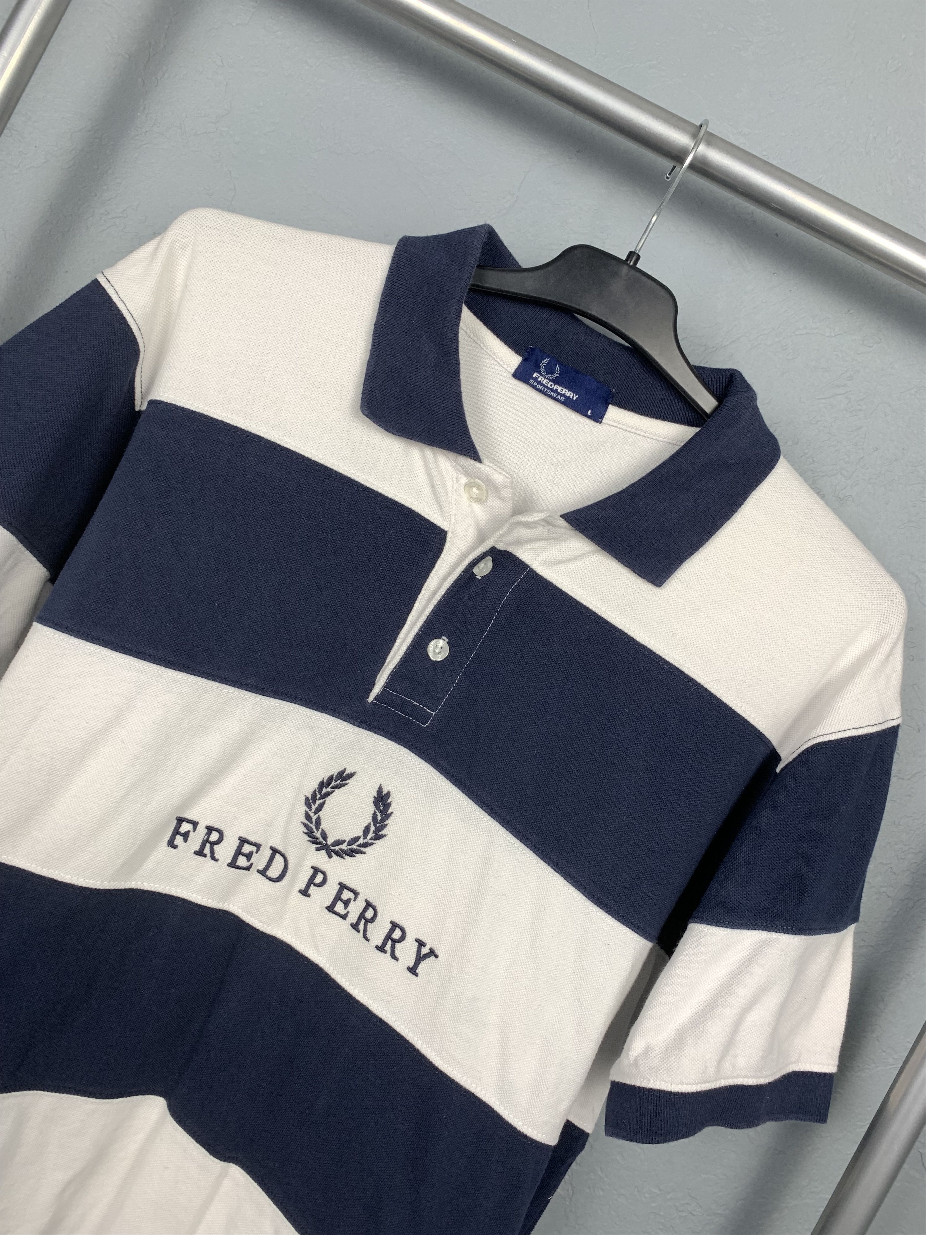 Fred Perry × Vintage Fred Perry Vintage Big Logo Mens Polo Shirt Size US L / EU 52-54 / 3 - 2 Thumbnail