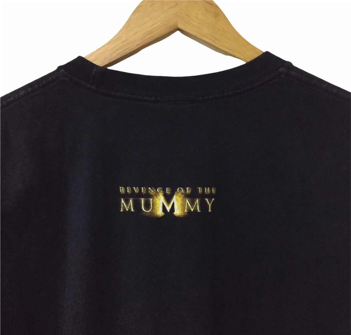 Universal Studios VINTAGE 00s REVENGE OF THE MUMMY ADVENTURE MOVIE TSHIRT Size US S / EU 44-46 / 1 - 7 Thumbnail