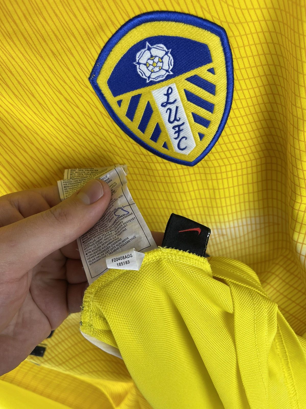 Nike Nike Leeds United 2002 2004 away soccer jersey football Size US L / EU 52-54 / 3 - 9 Thumbnail