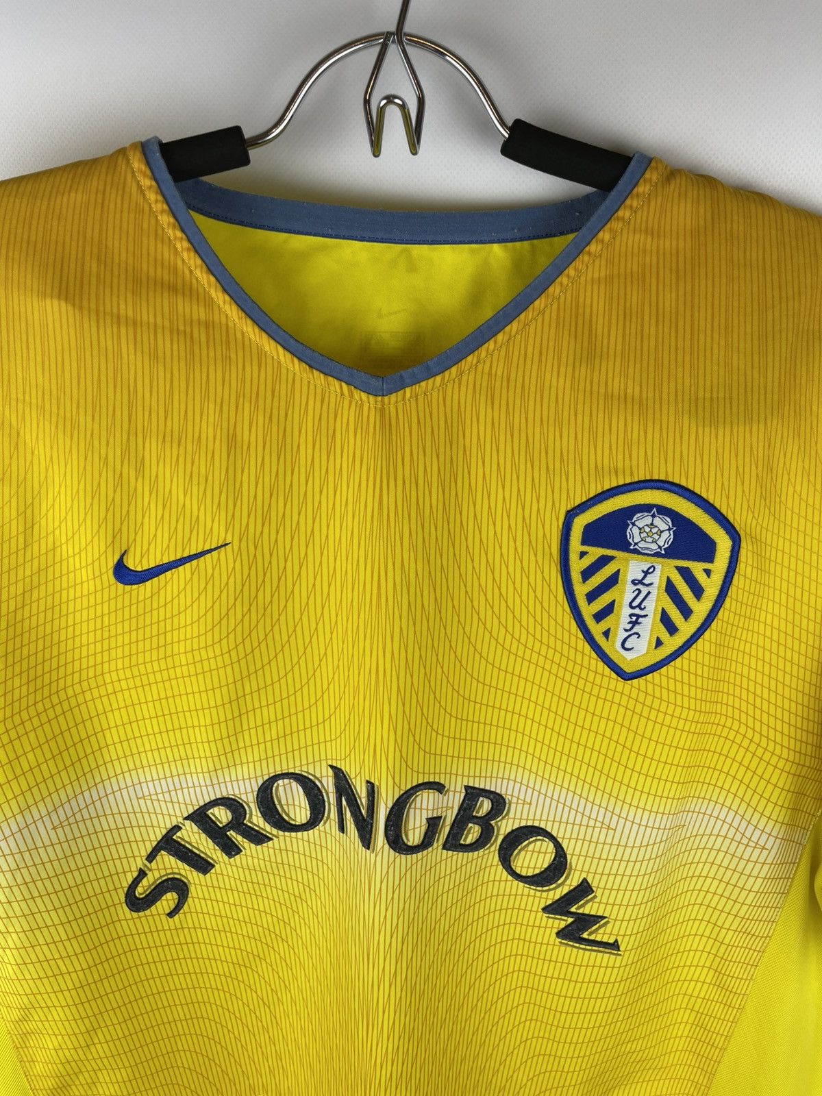 Nike Nike Leeds United 2002 2004 away soccer jersey football Size US L / EU 52-54 / 3 - 6 Thumbnail