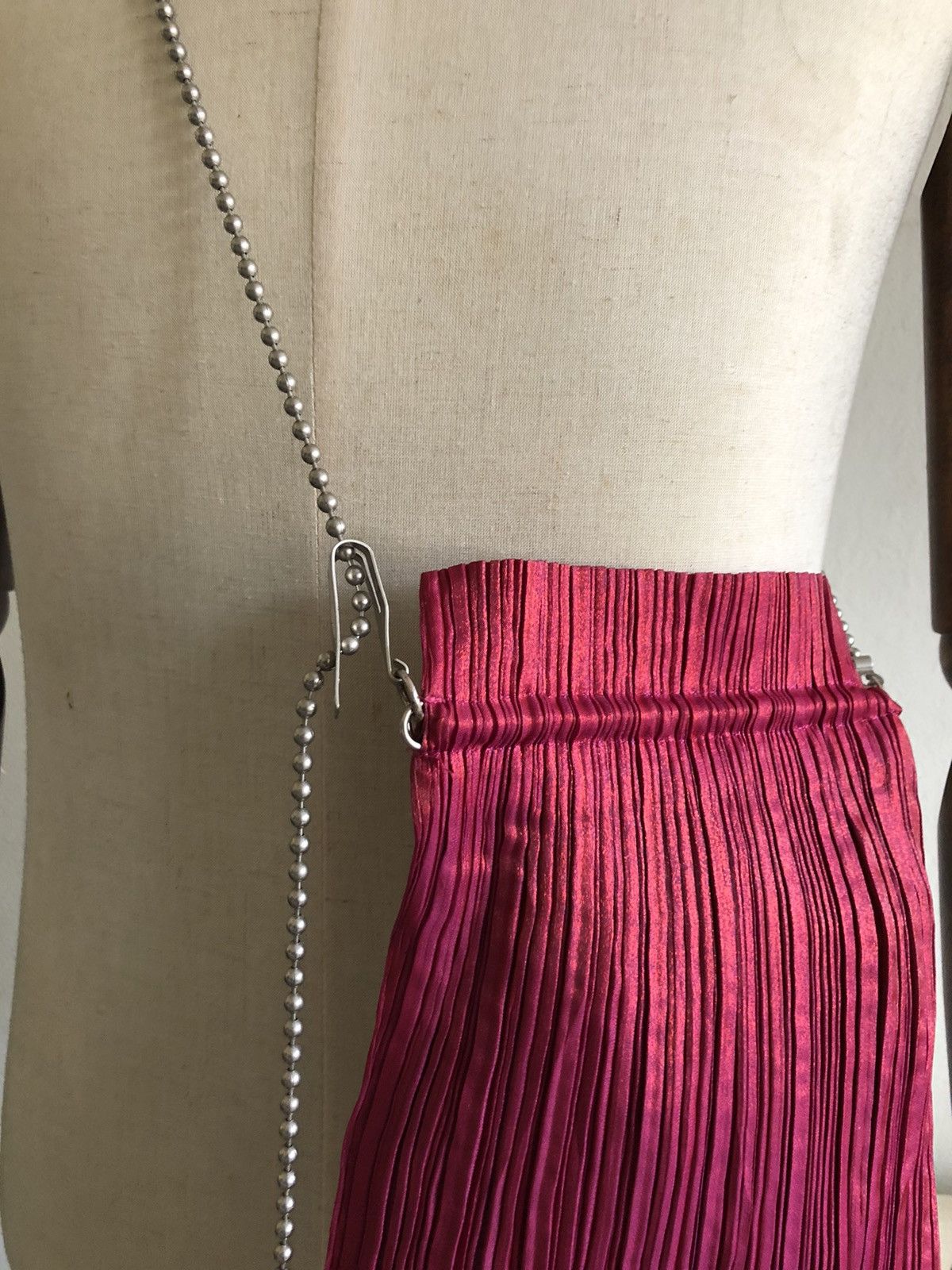 Pleats Please Issey Miyake 1990s Issey Miyake Pleat Please Chain Sling Bag Size ONE SIZE - 11 Thumbnail