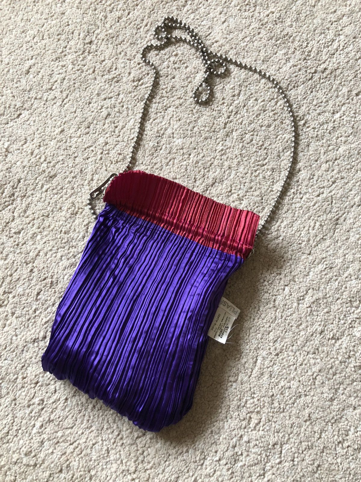 Pleats Please Issey Miyake 1990s Issey Miyake Pleat Please Chain Sling Bag Size ONE SIZE - 5 Thumbnail