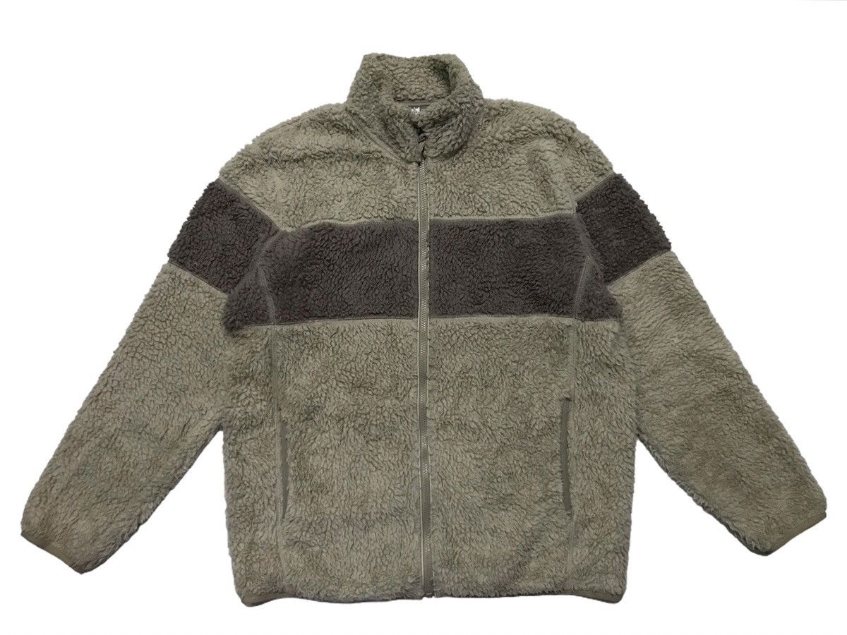 Uniqlo deep pile fleece jacket