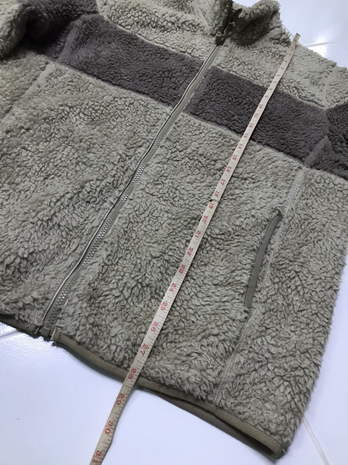 Uniqlo deep pile fleece jacket