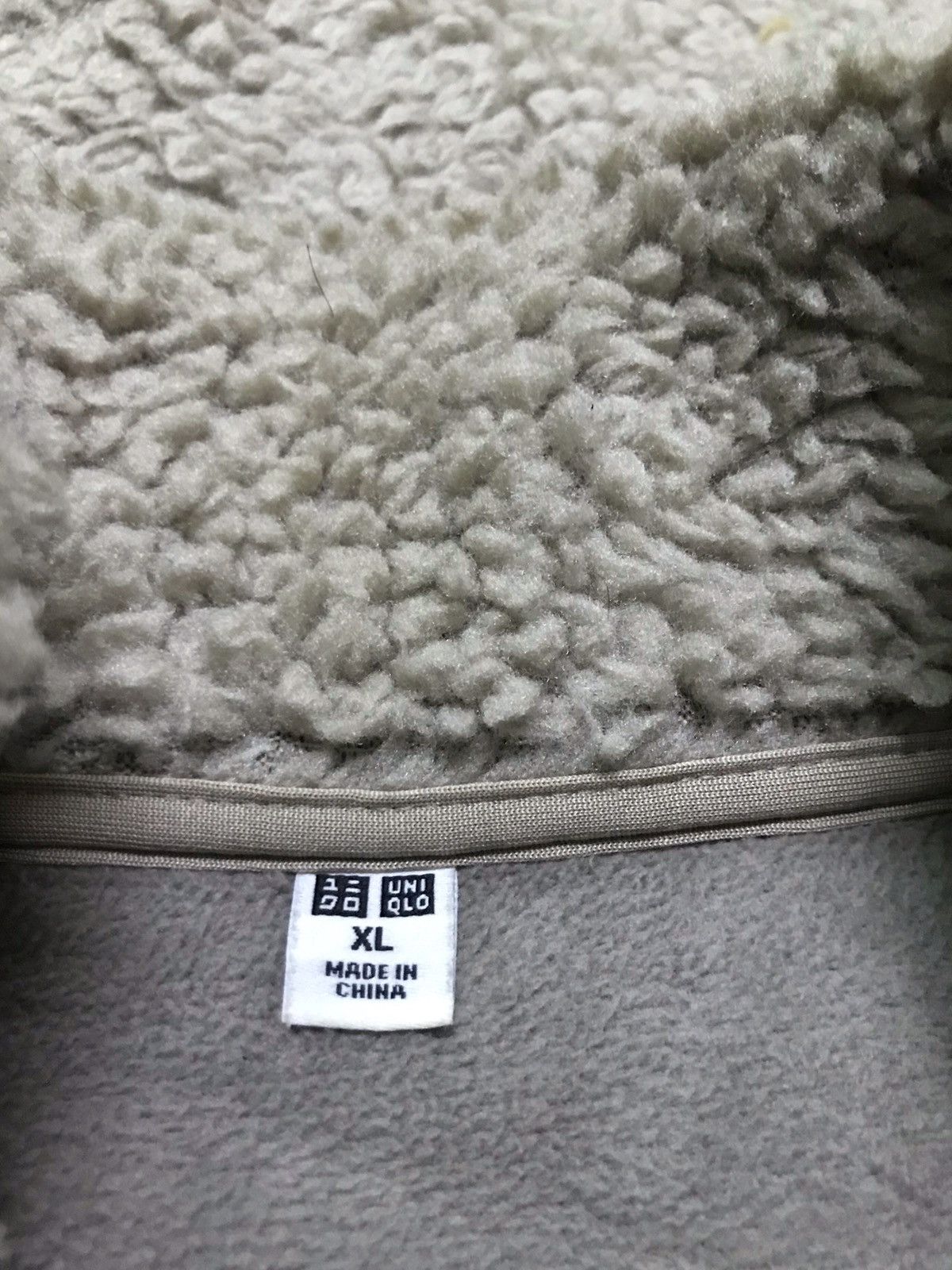 Uniqlo deep pile fleece jacket