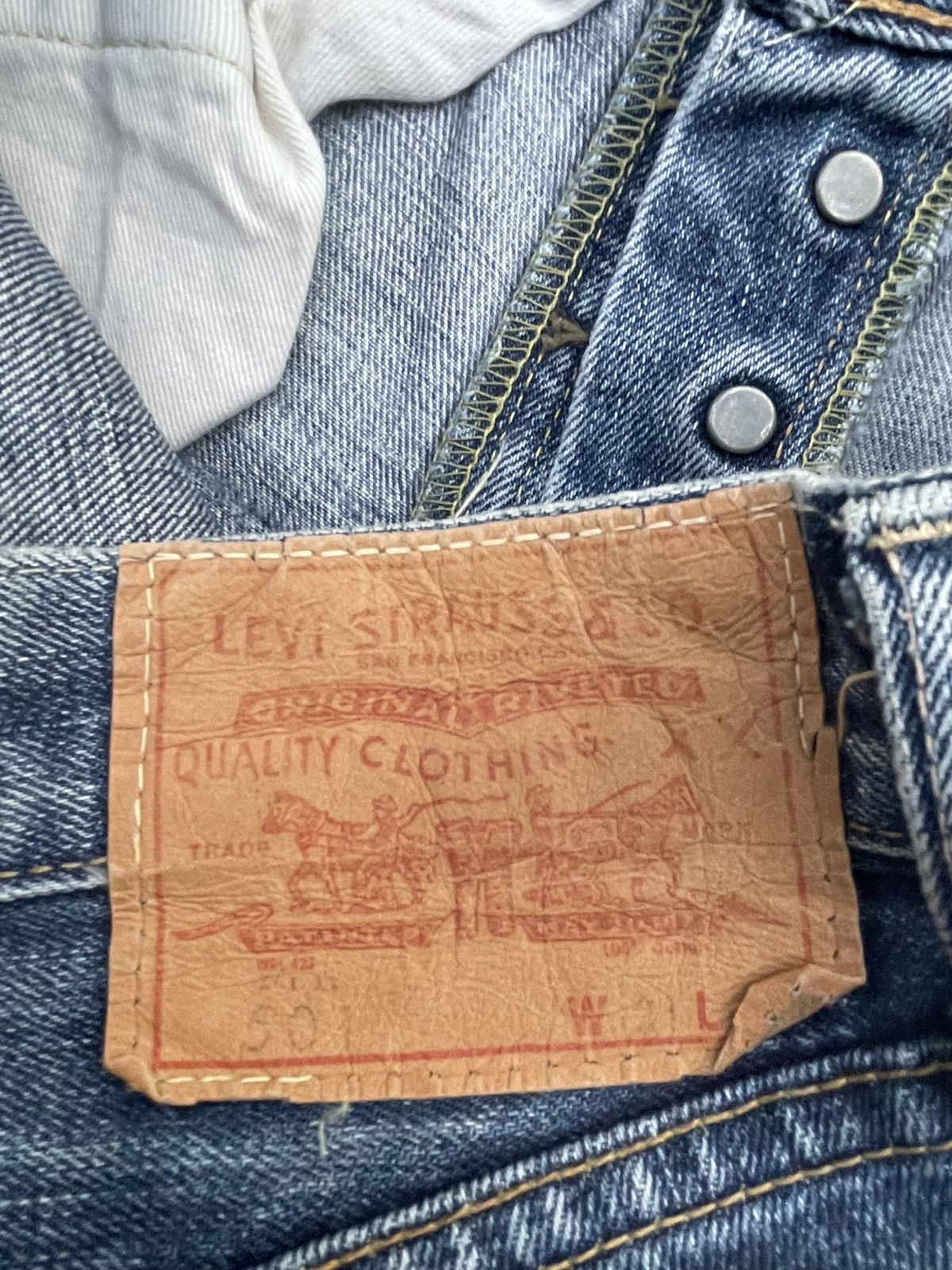 Levi's Vintage Levi’s 501 E 1966 2006 Aging Wash Distressed Size US 30 / EU 46 - 13 Thumbnail
