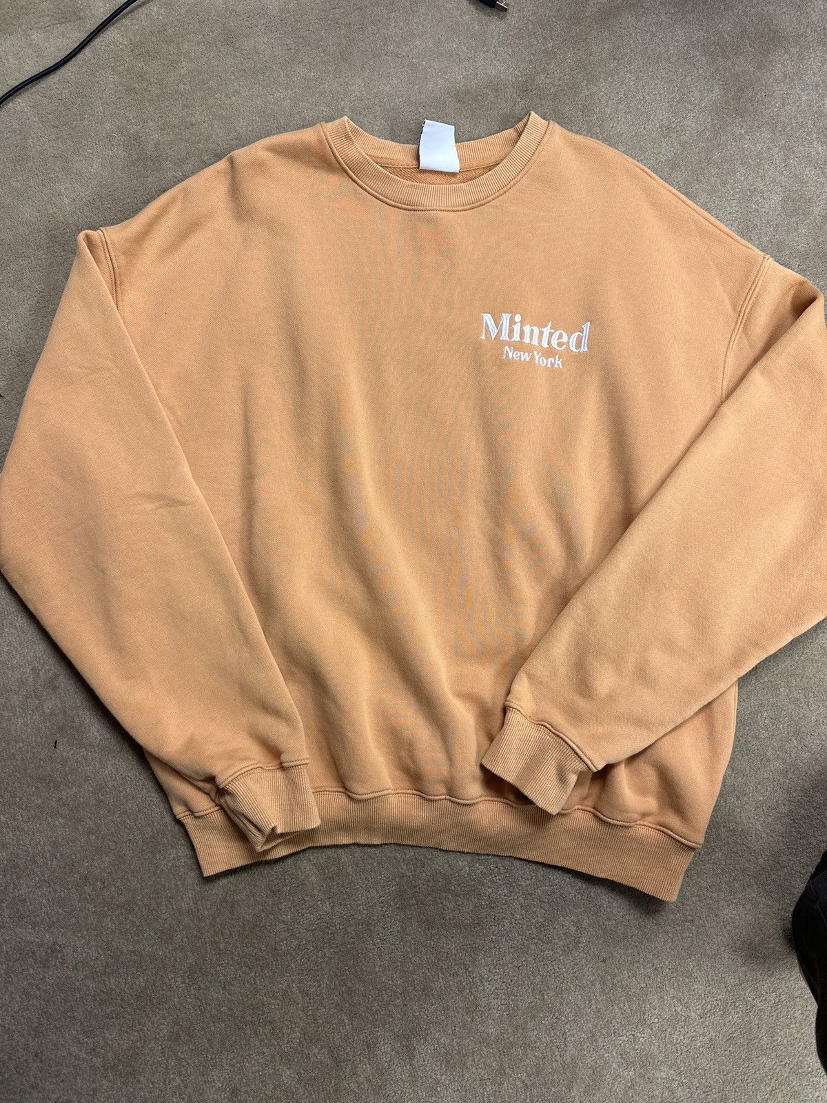 MINTED NEW YORK CREWNECK XL