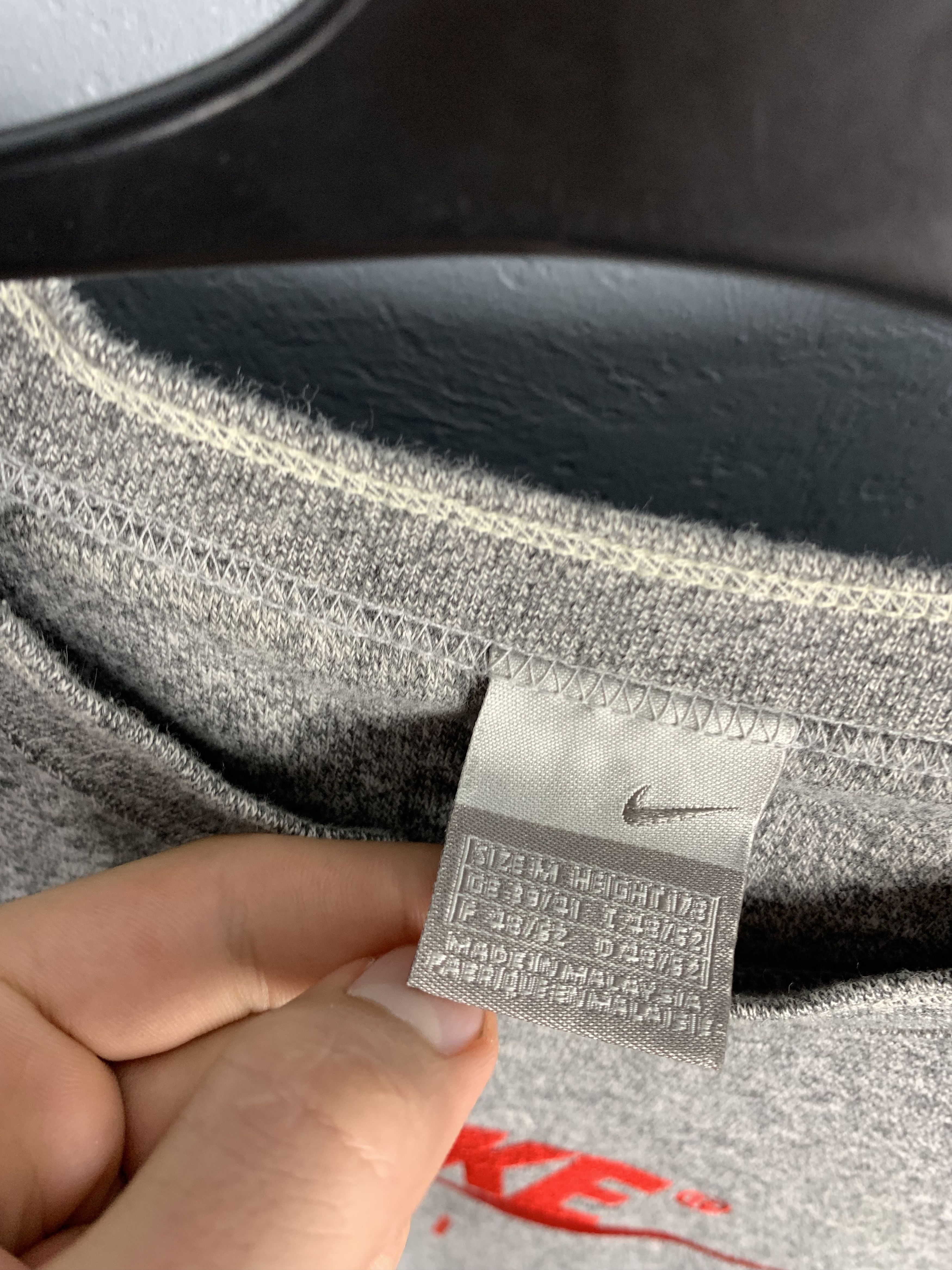 Nike Nike Embroidered Logo Vintage Mens Sweatshirt Y2K Size US M / EU 48-50 / 2 - 5 Thumbnail