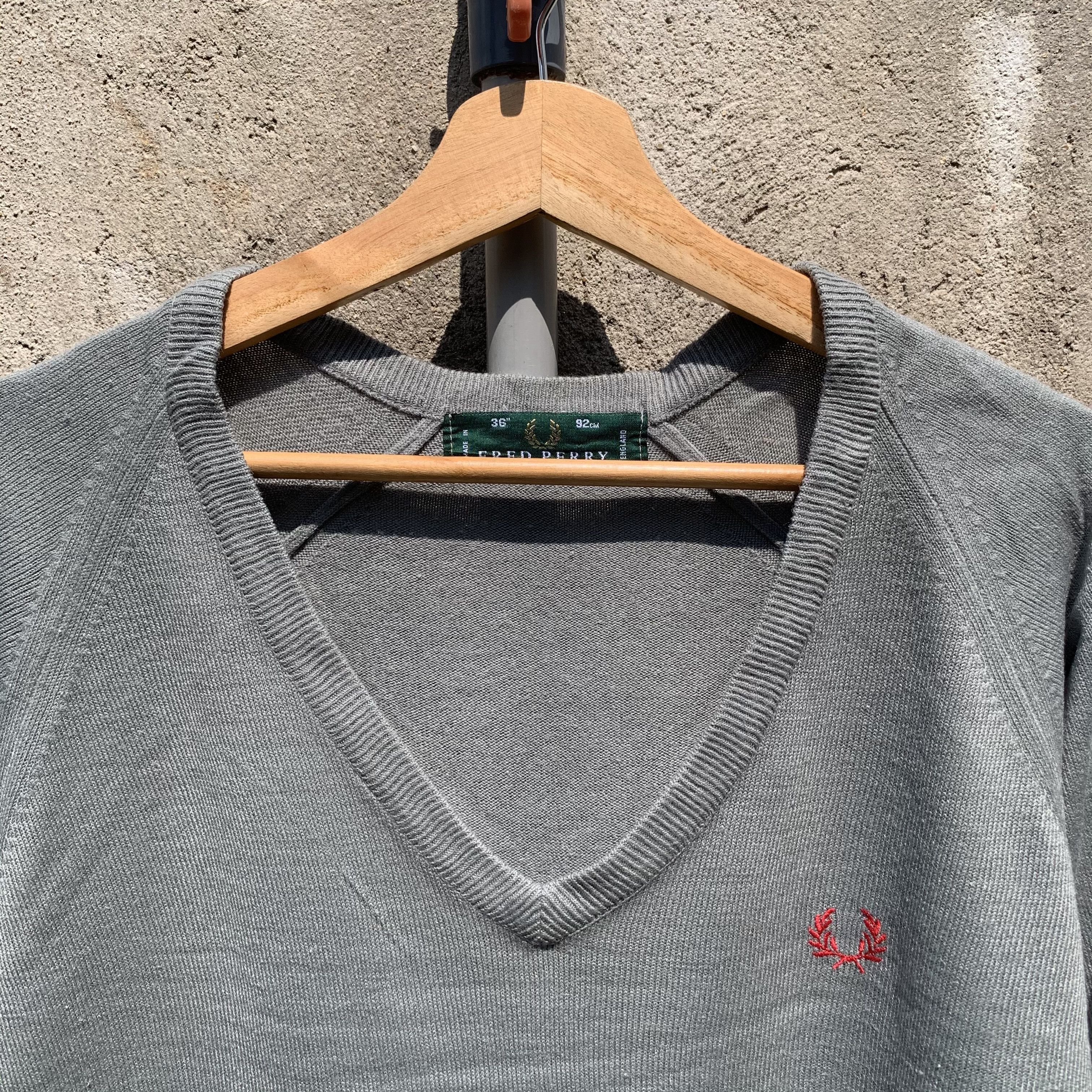Fred Perry VINTAGE Fred Perry Made In England Jumper Blank Sweater Size US M / EU 48-50 / 2 - 5 Thumbnail