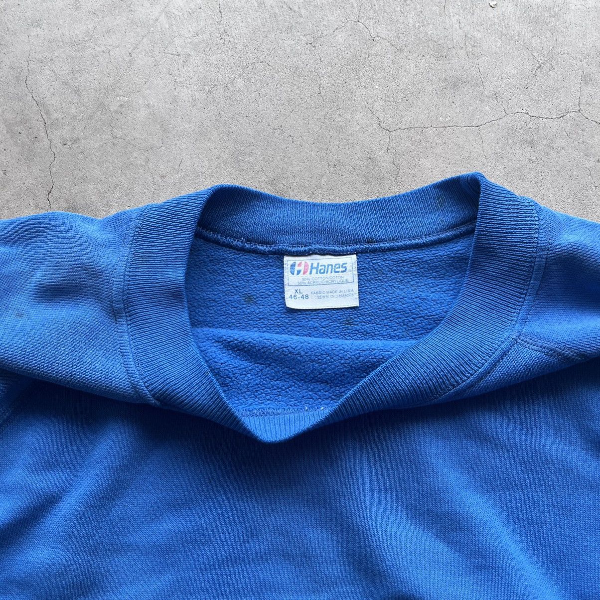 Hanes × Vintage Vintage 90s Thrashed Hanes Sweatshirt Size US XL / EU 56 / 4 - 4 Thumbnail