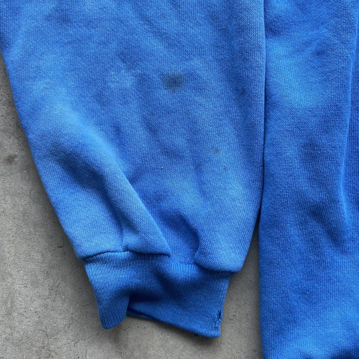 Hanes × Vintage Vintage 90s Thrashed Hanes Sweatshirt Size US XL / EU 56 / 4 - 6 Thumbnail