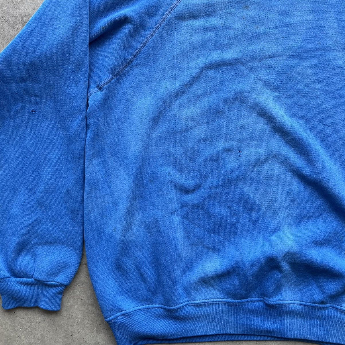 Hanes × Vintage Vintage 90s Thrashed Hanes Sweatshirt Size US XL / EU 56 / 4 - 5 Thumbnail