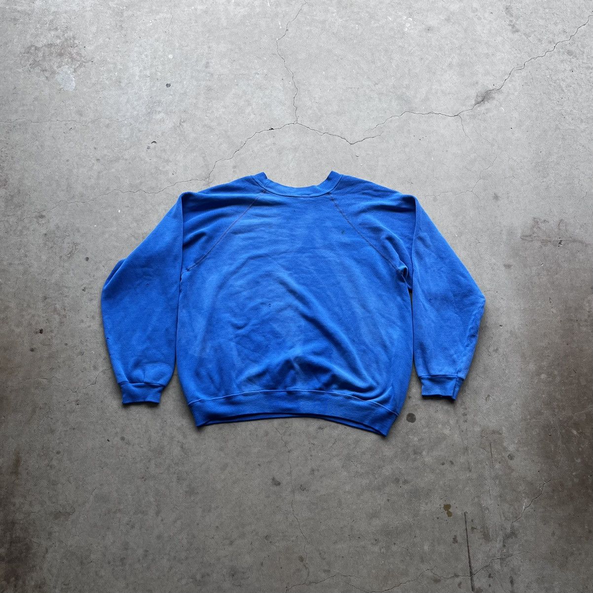 Hanes × Vintage Vintage 90s Thrashed Hanes Sweatshirt Size US XL / EU 56 / 4 - 2 Thumbnail