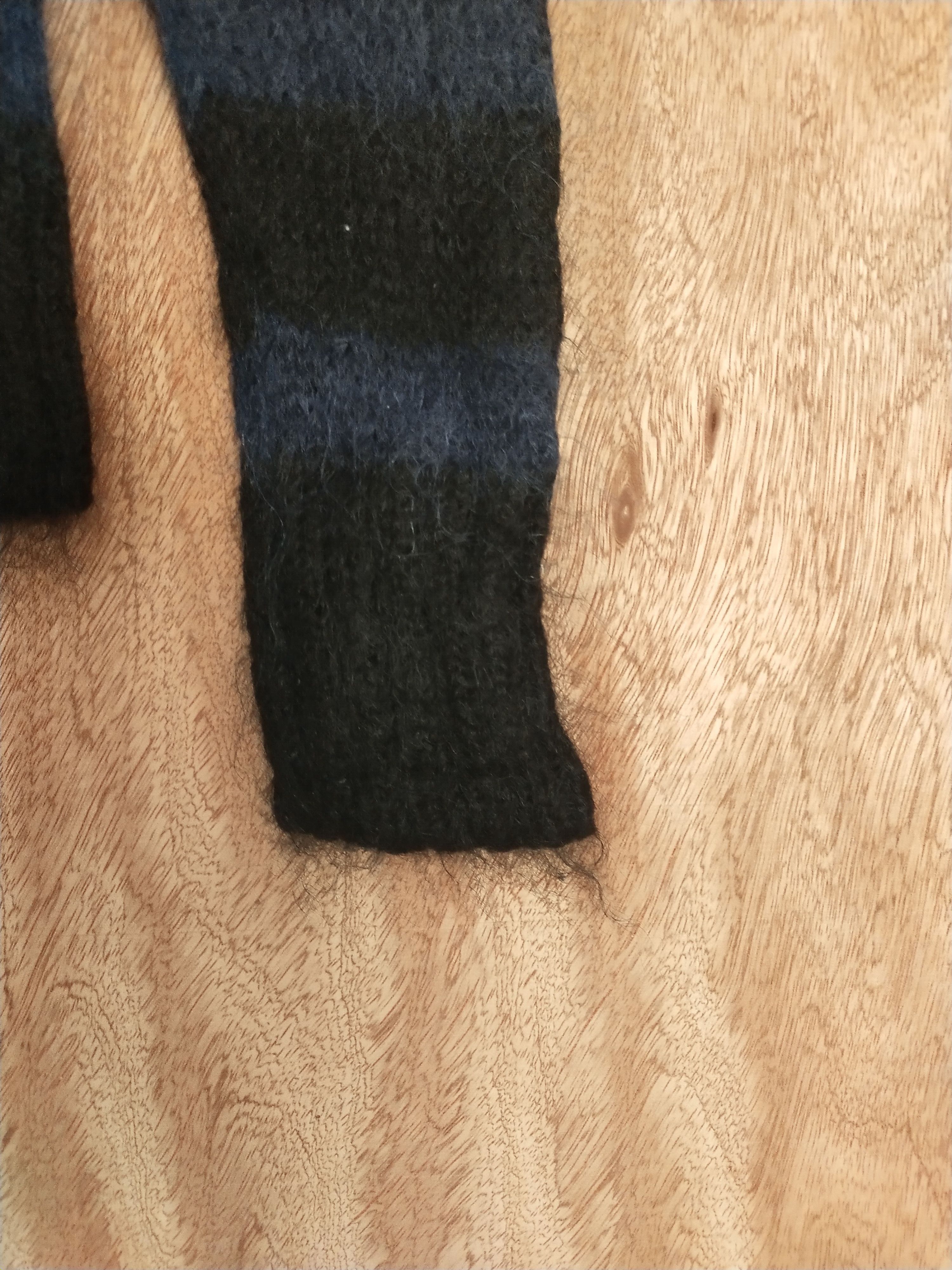 Vintage Uniqlo black/blue crochet mohair japan stripe knitwear #S045 Size US S / EU 44-46 / 1 - 11 Thumbnail