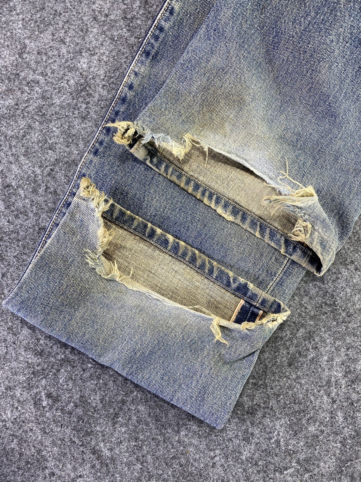 Edwin × Japanese Brand × Jean Edwin 505xx Distress Blue Wash Redline Denim - J811 Size US 33 - 7 Thumbnail