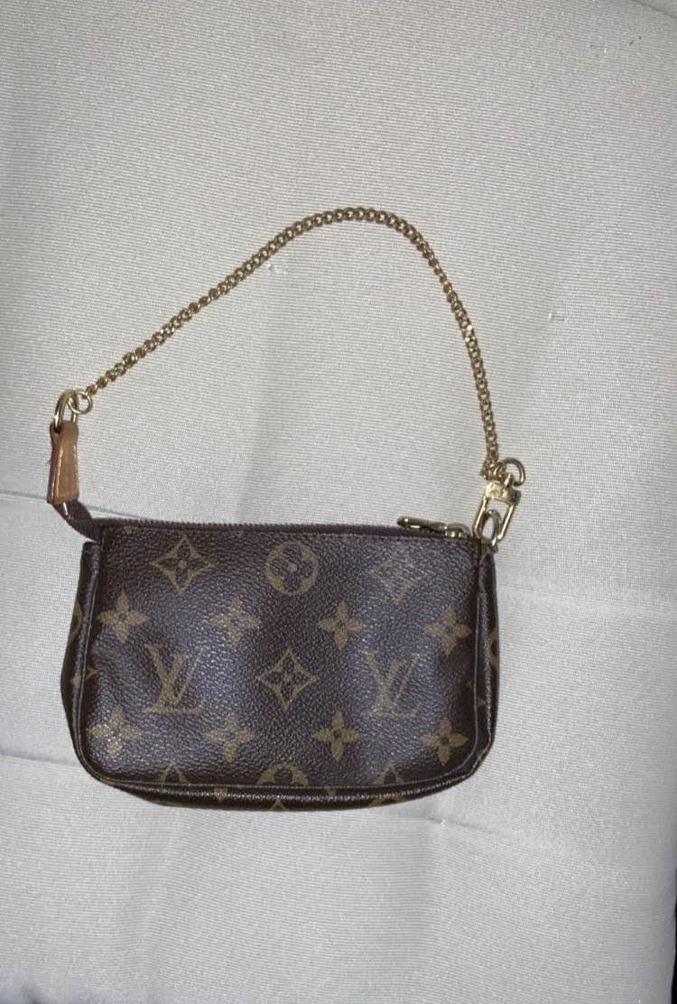 Louis Vuitton Mini Pochette Bag