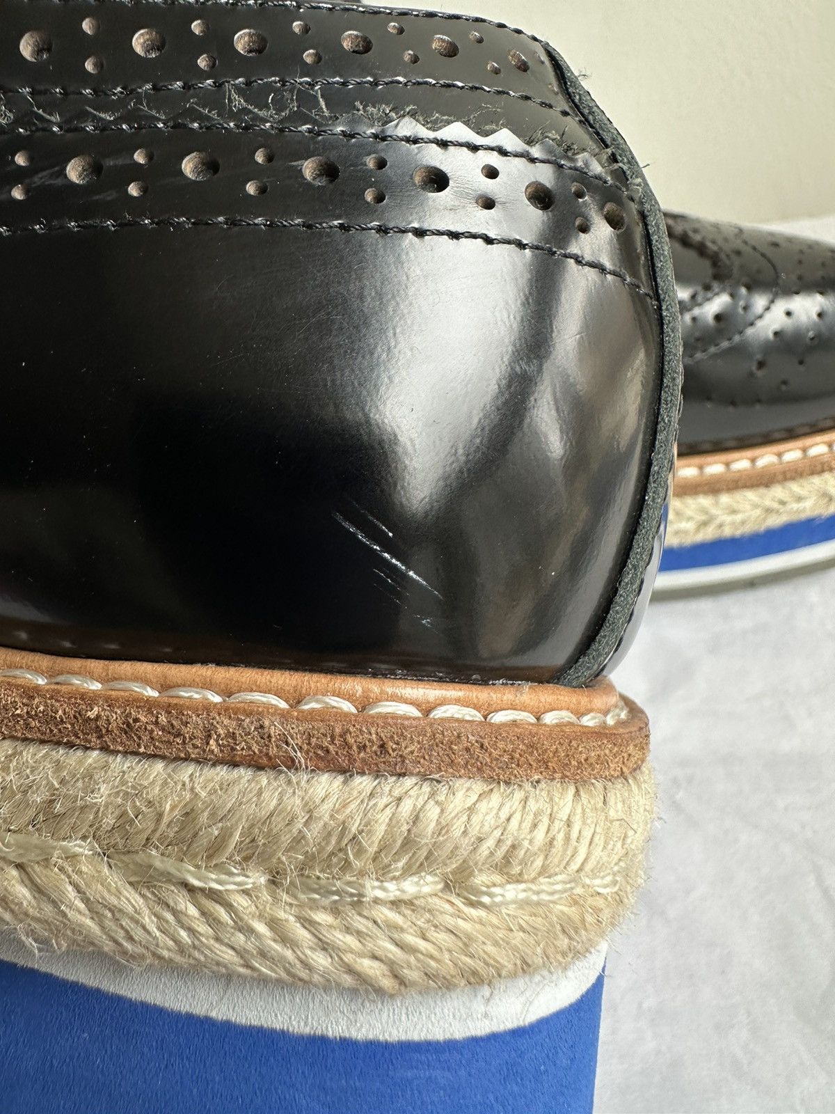 Prada 900$ Prada Perforated Wingtip Derby shoes white blue stripe Size US 6 / EU 39 - 13 Thumbnail