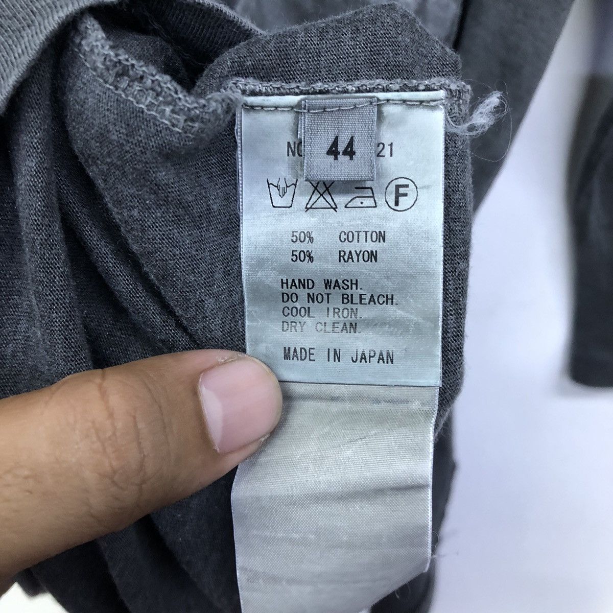 FACTOTUM Factotum Japanese Designer Long Sleeve Tee By Koji Udo Size US S / EU 44-46 / 1 - 11 Thumbnail