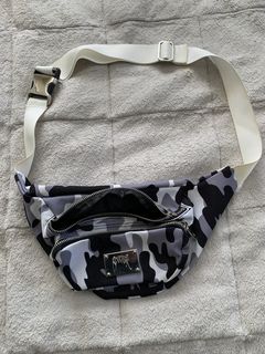 Revenge best sale fanny pack