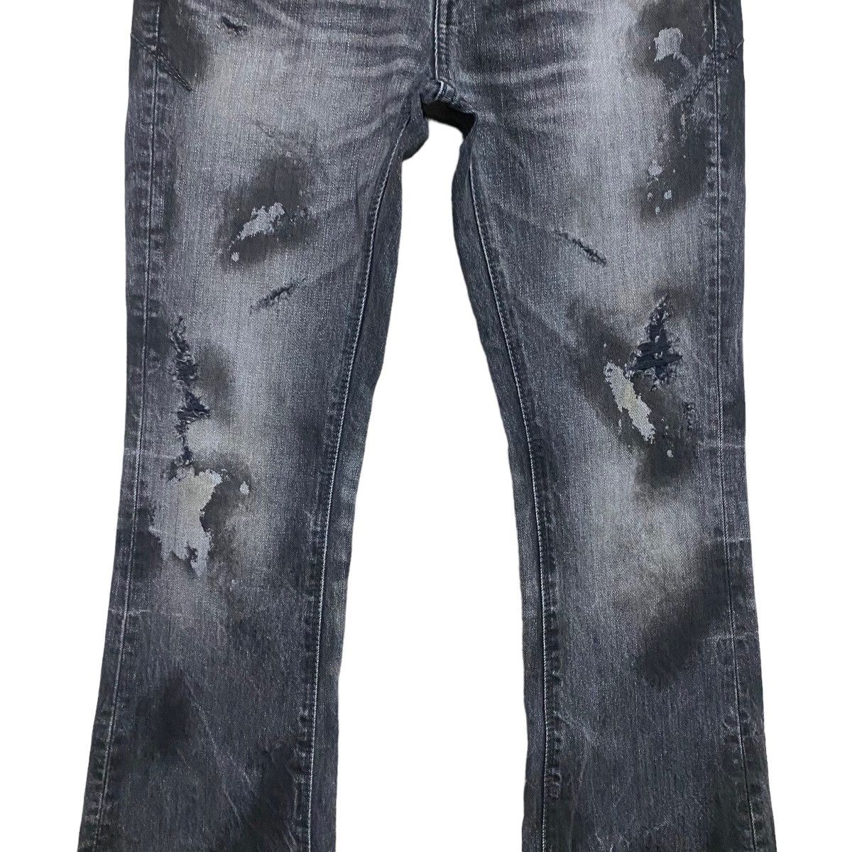 GOSTAR DE FUGA FUGA Denim Scab Oil Stained Flare Jeans Size US 31 - 6 Thumbnail