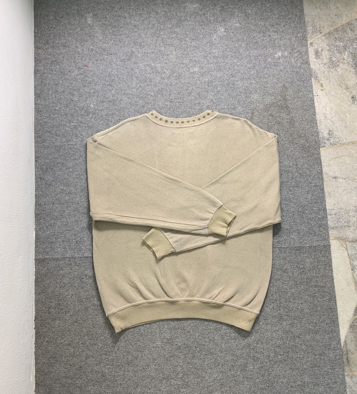 Valentino × Vintage Vintage Cloudio Valentino Crewneck Embroidered Sweatshirt Size US L / EU 52-54 / 3 - 11 Thumbnail