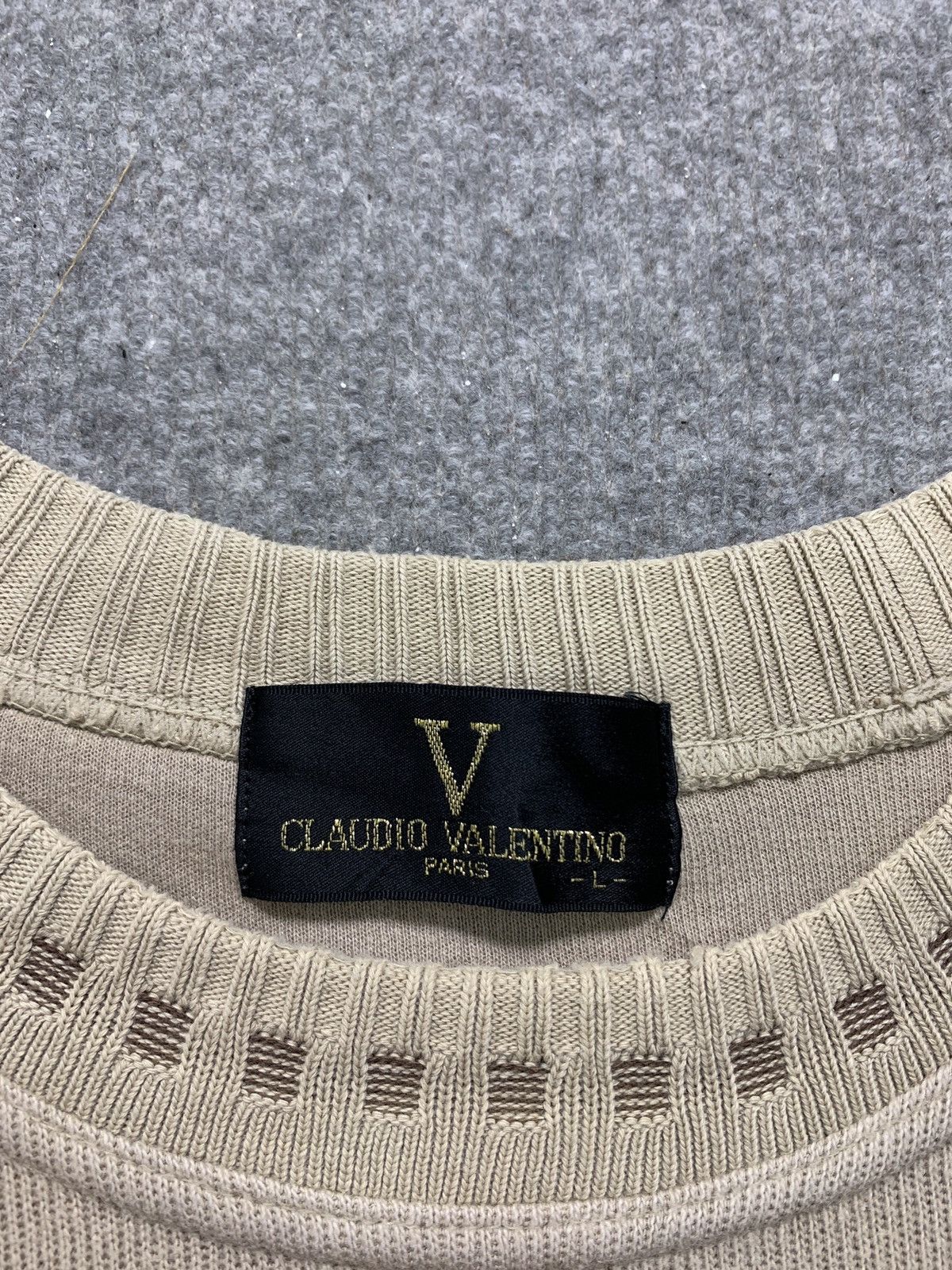 Valentino × Vintage Vintage Cloudio Valentino Crewneck Embroidered Sweatshirt Size US L / EU 52-54 / 3 - 7 Thumbnail