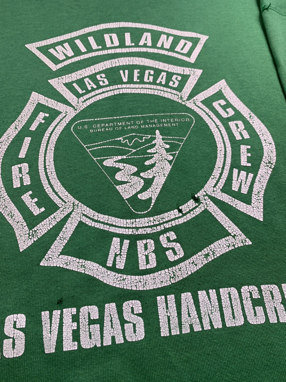Vintage Vintage 80s Las Vegas Handcrew Crewneck Sweatshirt Size US L / EU 52-54 / 3 - 3 Thumbnail