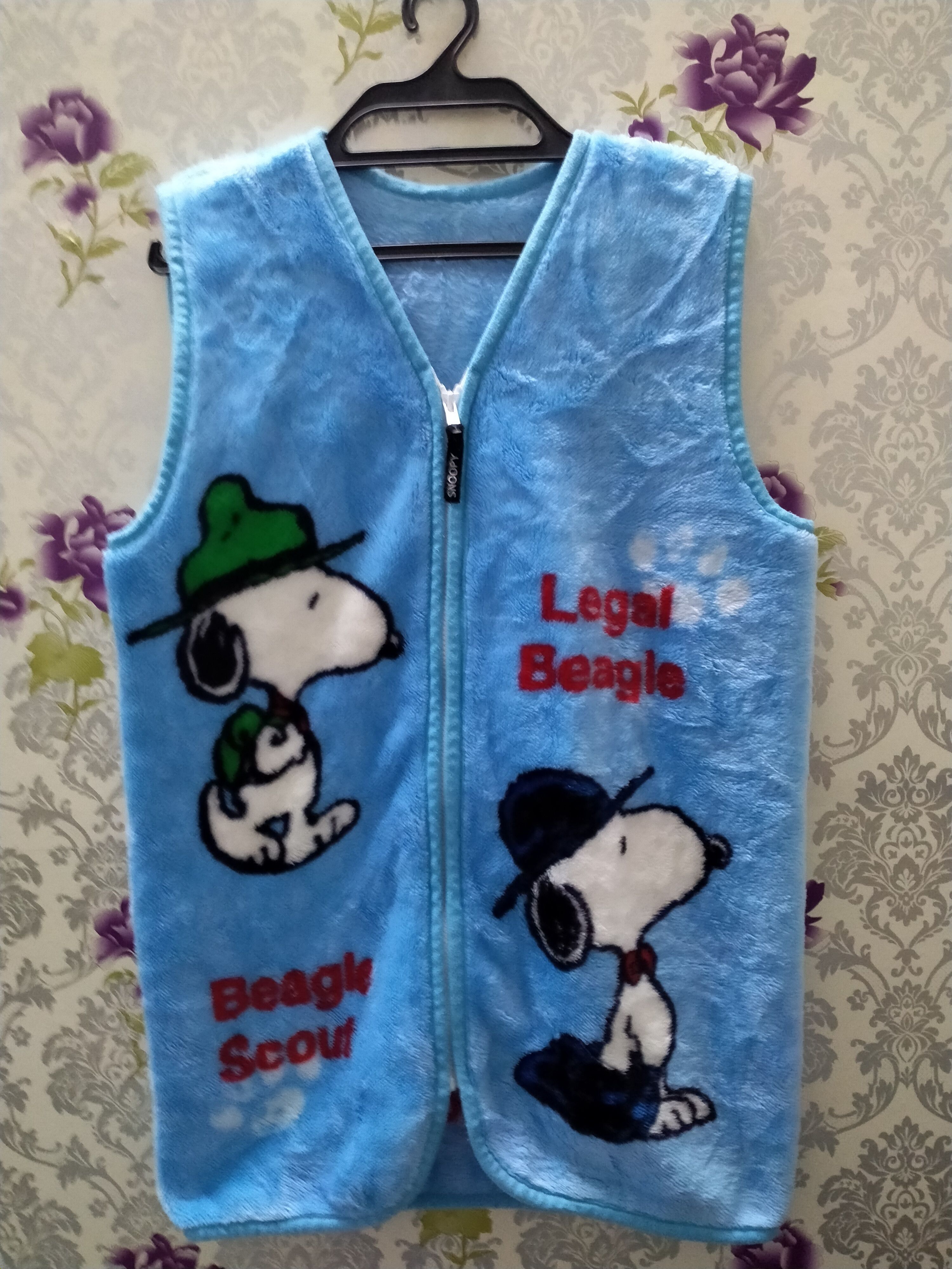 SWEATER VEST SNOOPY DOG LOGO