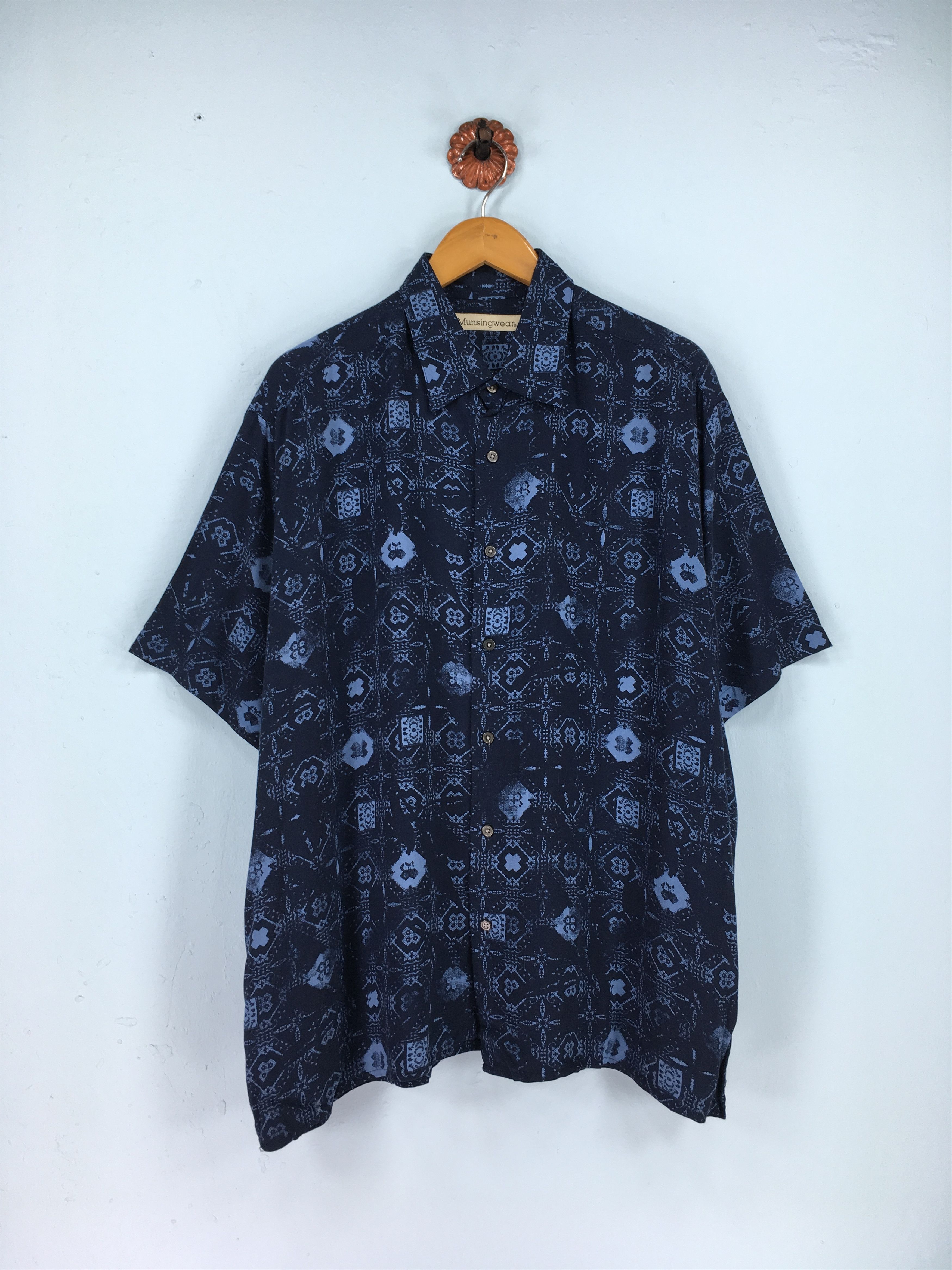 Vintage Munsingwear Hawaiian Rayon Shirt Mens Size L