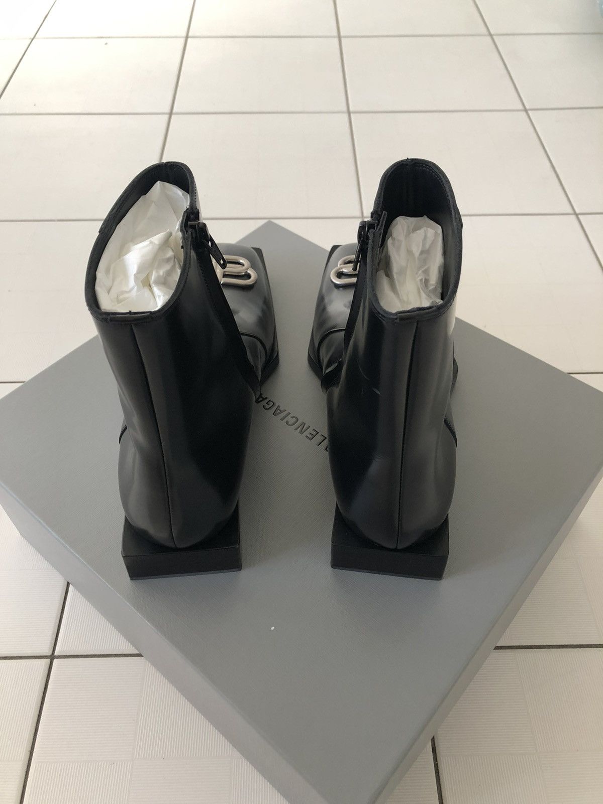 Balenciaga NEW 42 Block Square Leather BB Logo Metal Zip Chelsea Boots Size US 9 / EU 42 - 9 Thumbnail