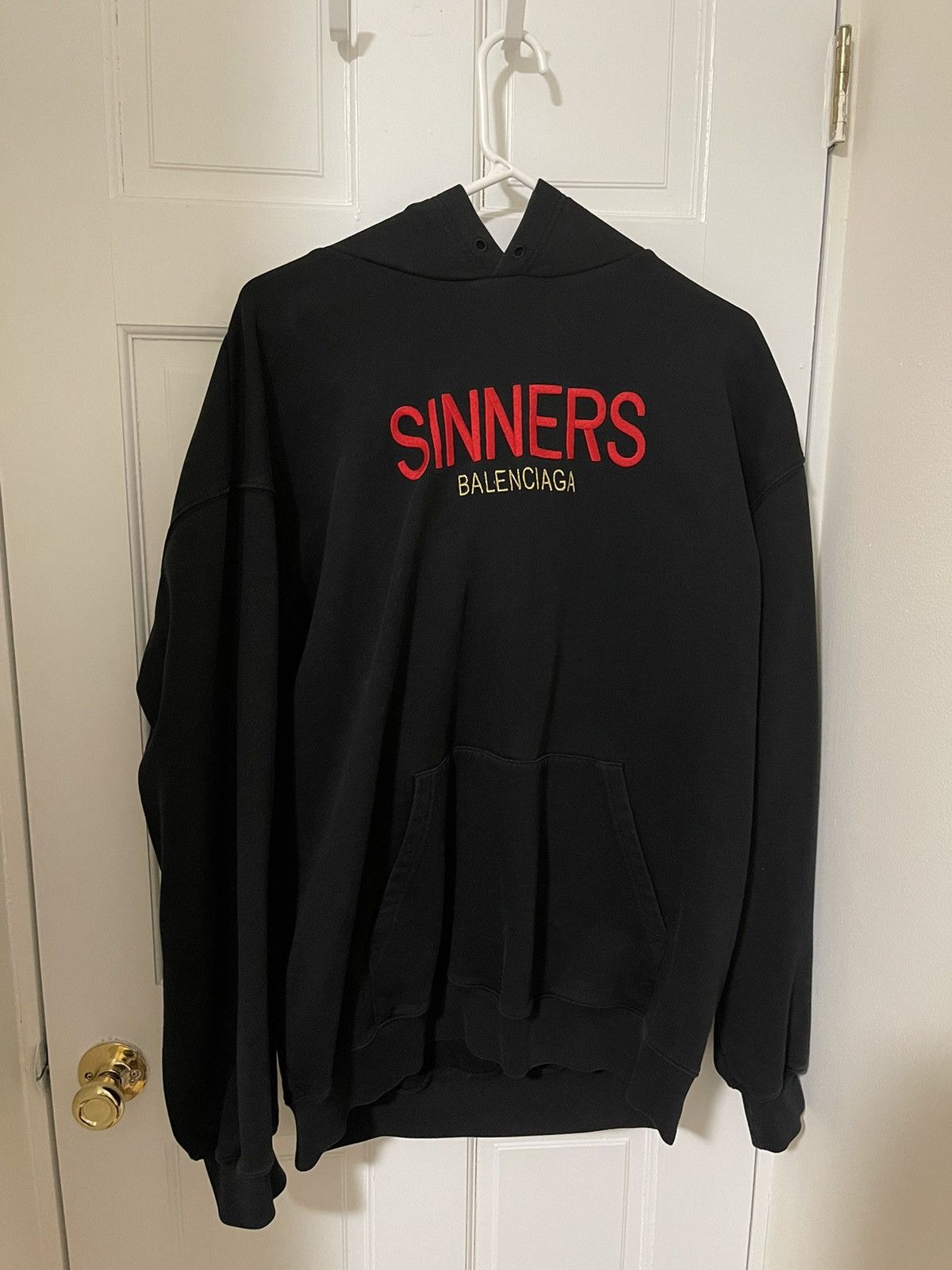 Sinners balenciaga cheap hoodie fake